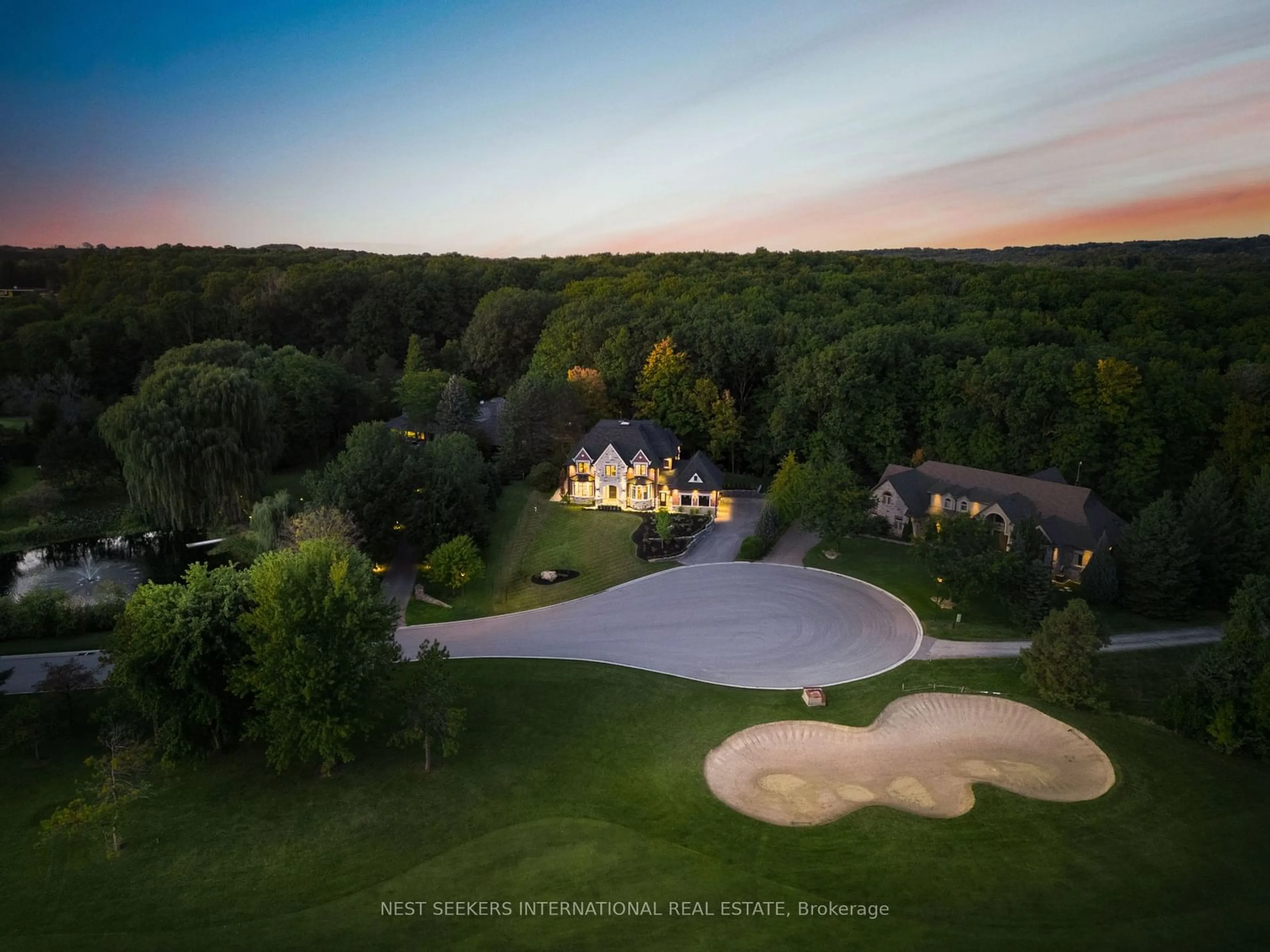 A pic from outside/outdoor area/front of a property/back of a property/a pic from drone, water/lake/river/ocean view for 172 Nobleton Lakes Dr, King Ontario L0G 1T0