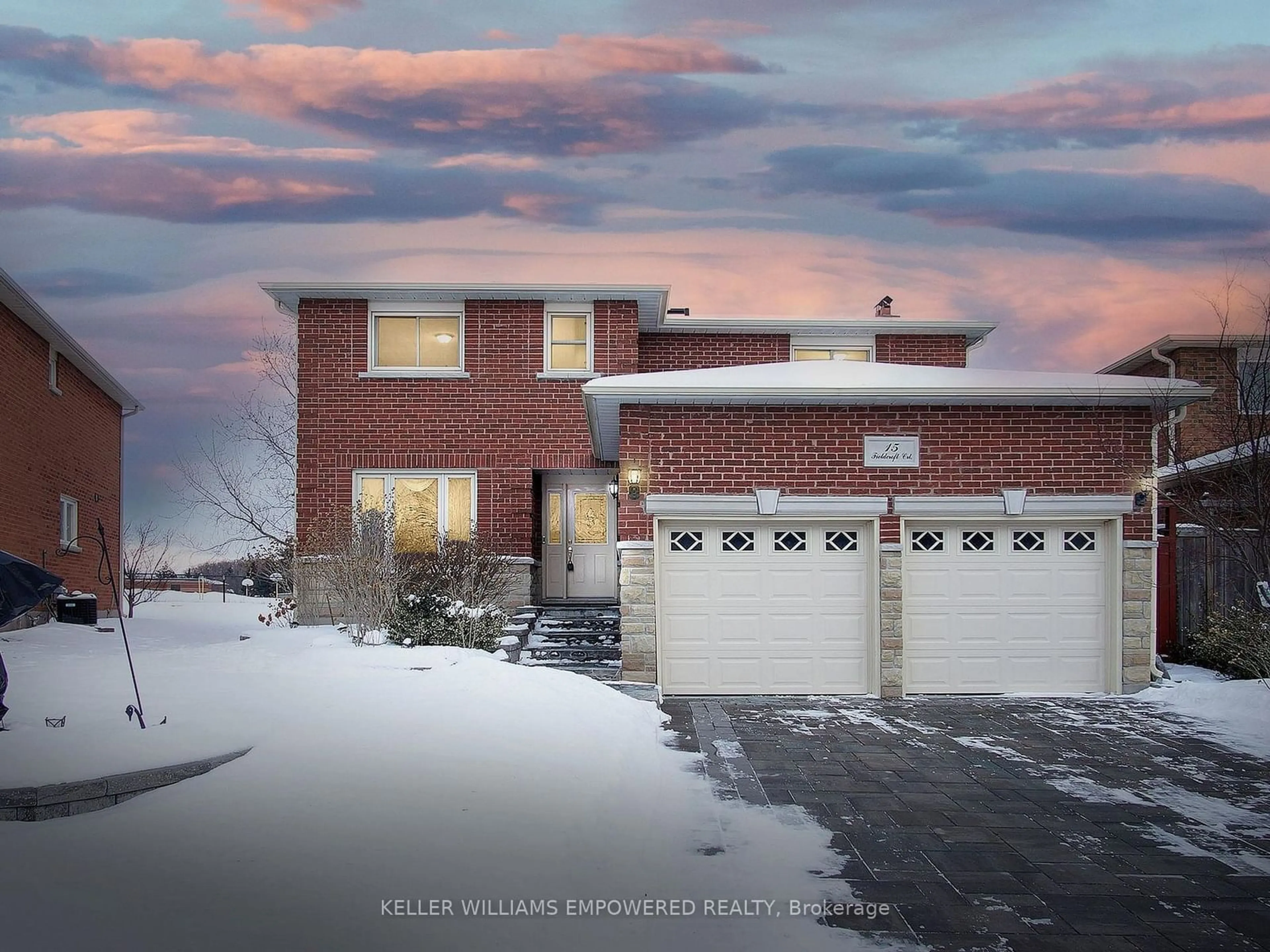 Home with brick exterior material, unknown for 15 Fieldcroft Crt, Vaughan Ontario L6A 1J3