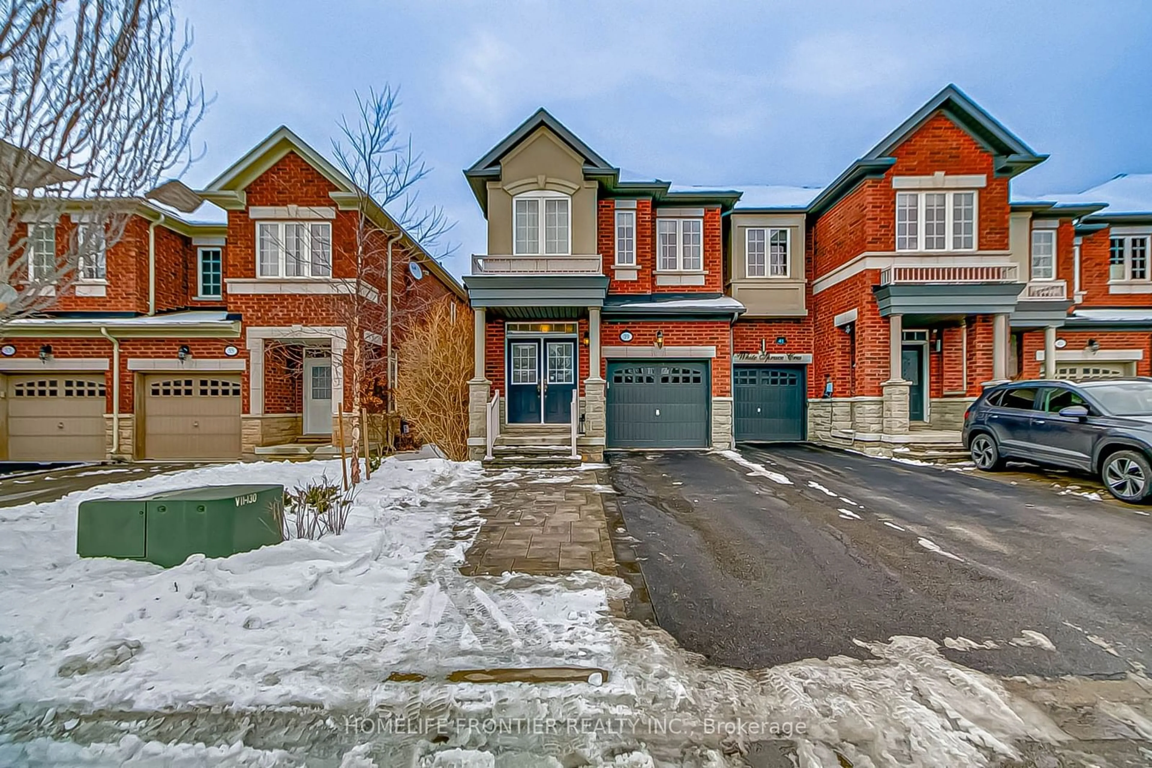 Home with brick exterior material, street for 39 White Spruce Cres, Vaughan Ontario L6A 4C5