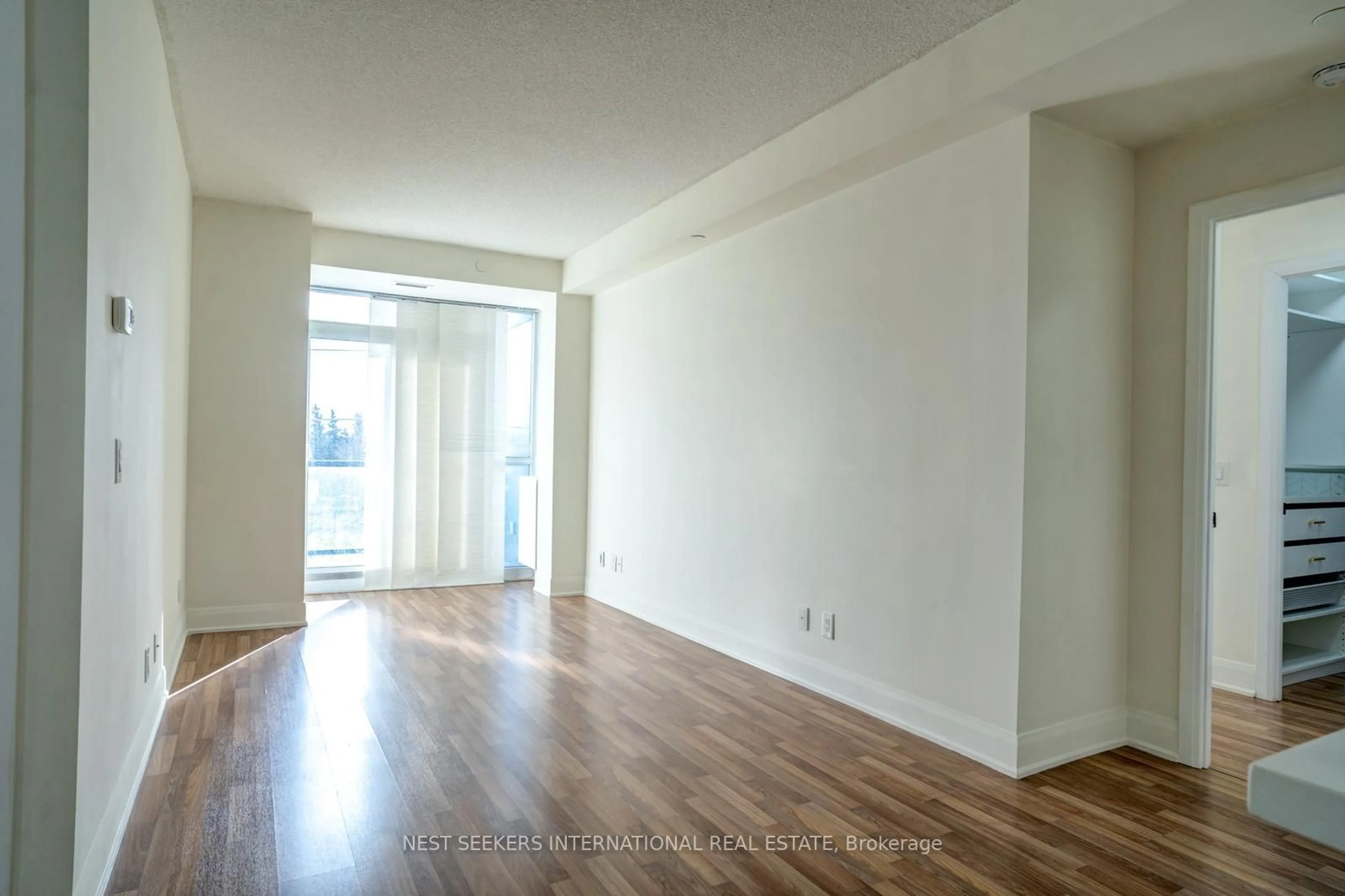 A pic of a room for 4700 Highway 7 Rd #504, Vaughan Ontario L4L 0B4