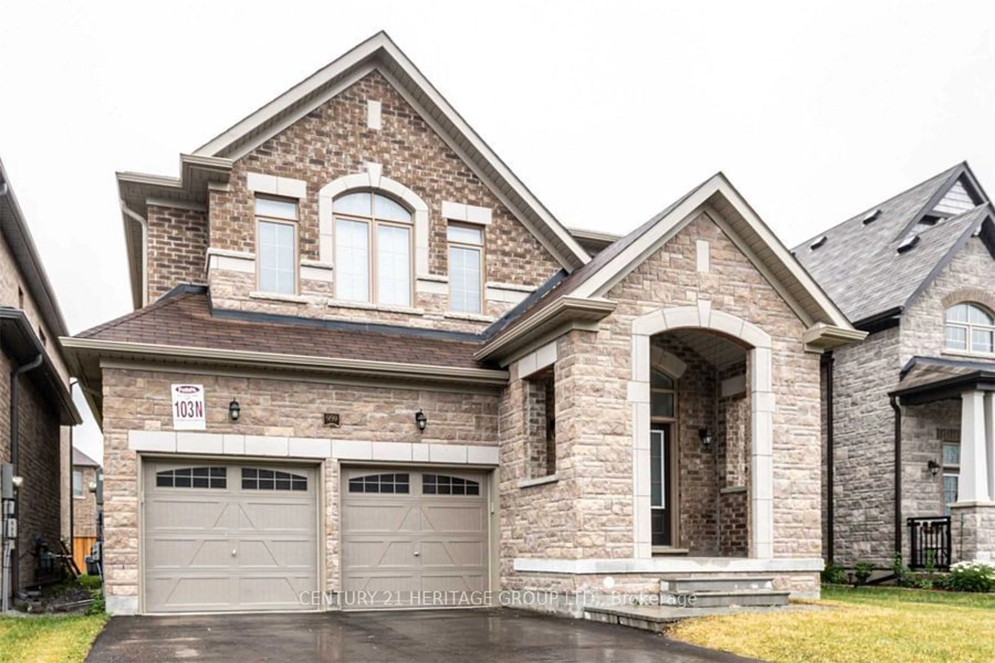 Home with brick exterior material, street for 959 Larter St, Innisfil Ontario L9S 0A8