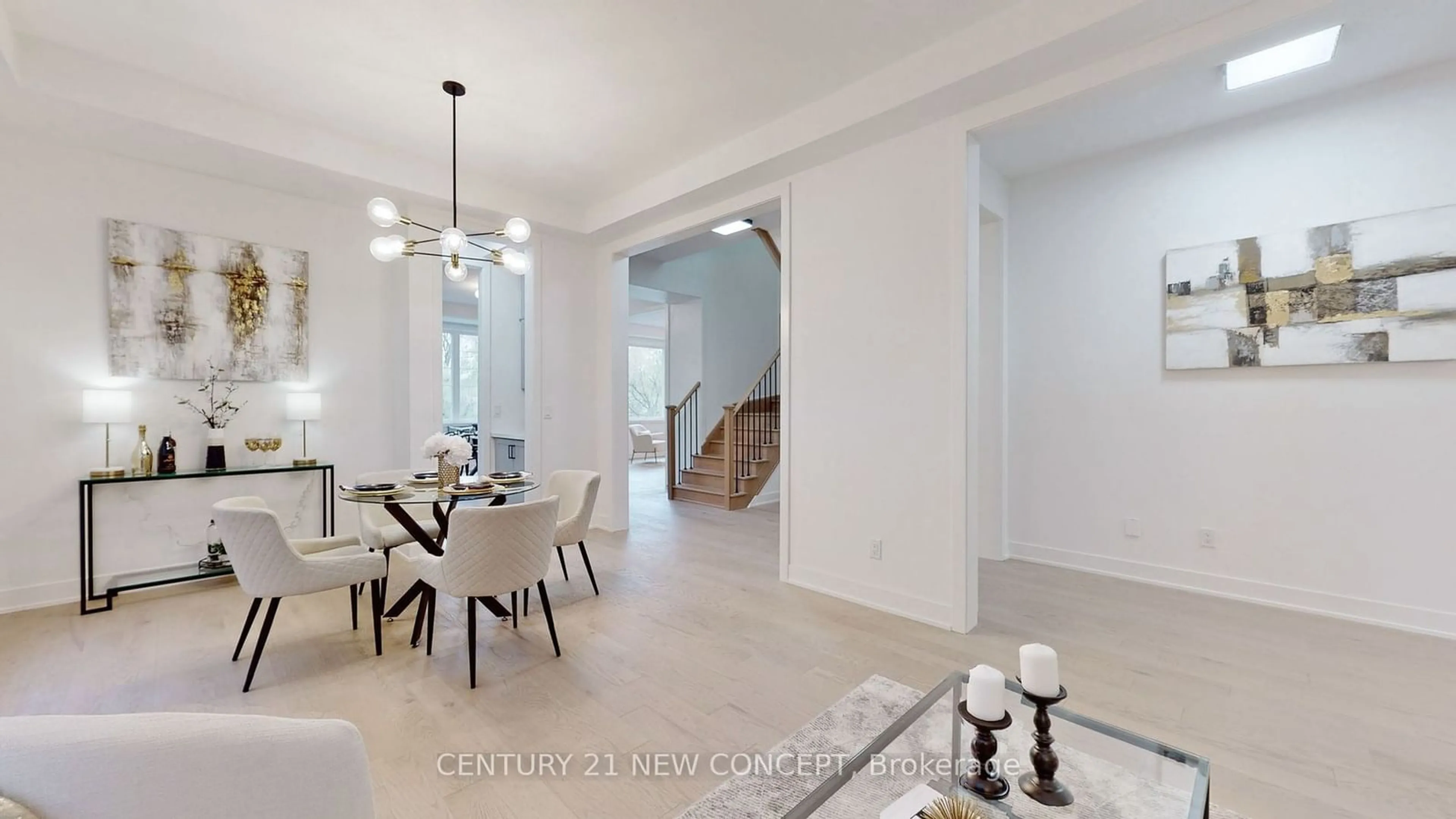 Dining room, ceramic/tile floor for 26 Fair Winds Lane, East Gwillimbury Ontario L9N 1E1