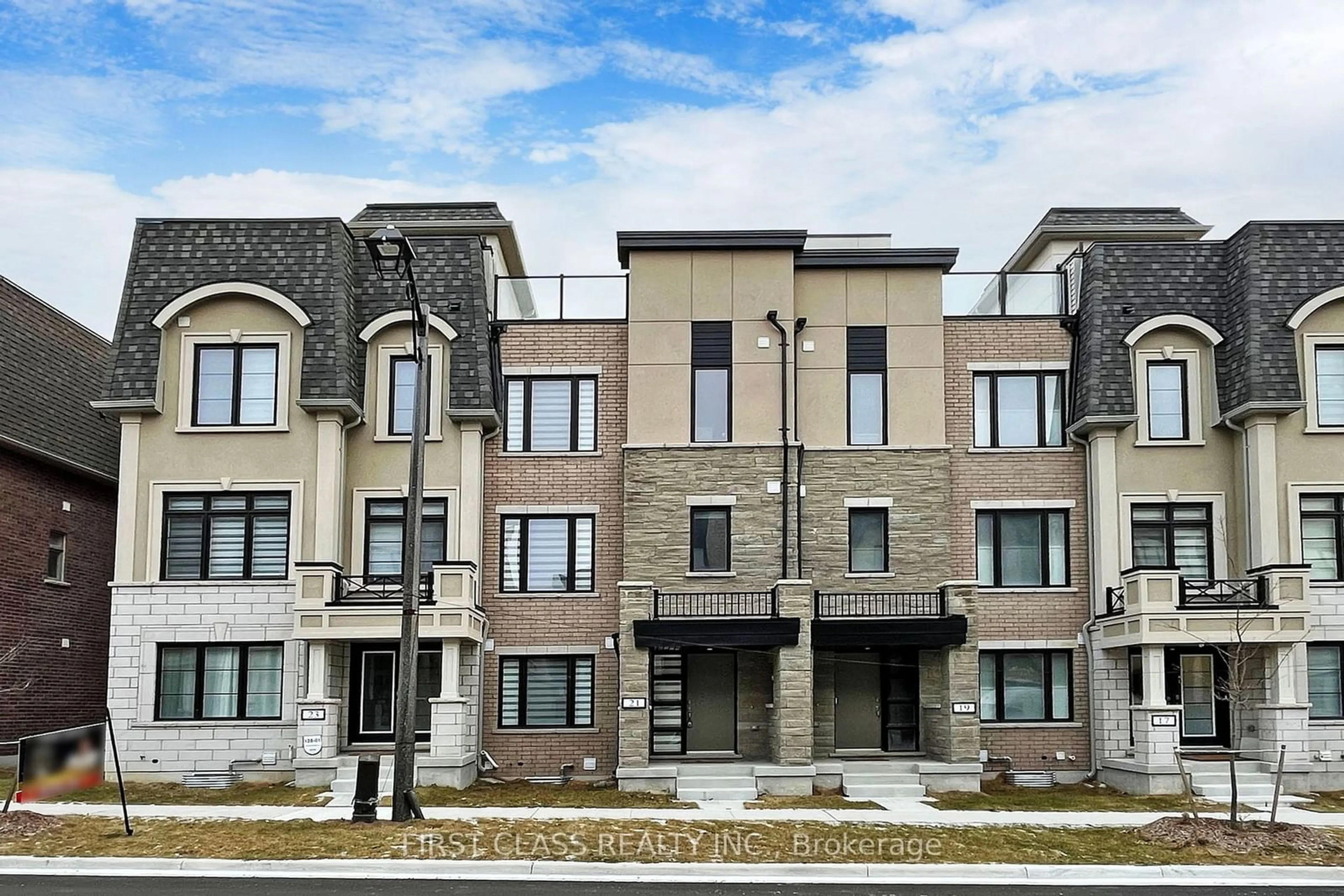 Home with brick exterior material, building for 21 Guardhouse Cres, Markham Ontario L6C 3J7