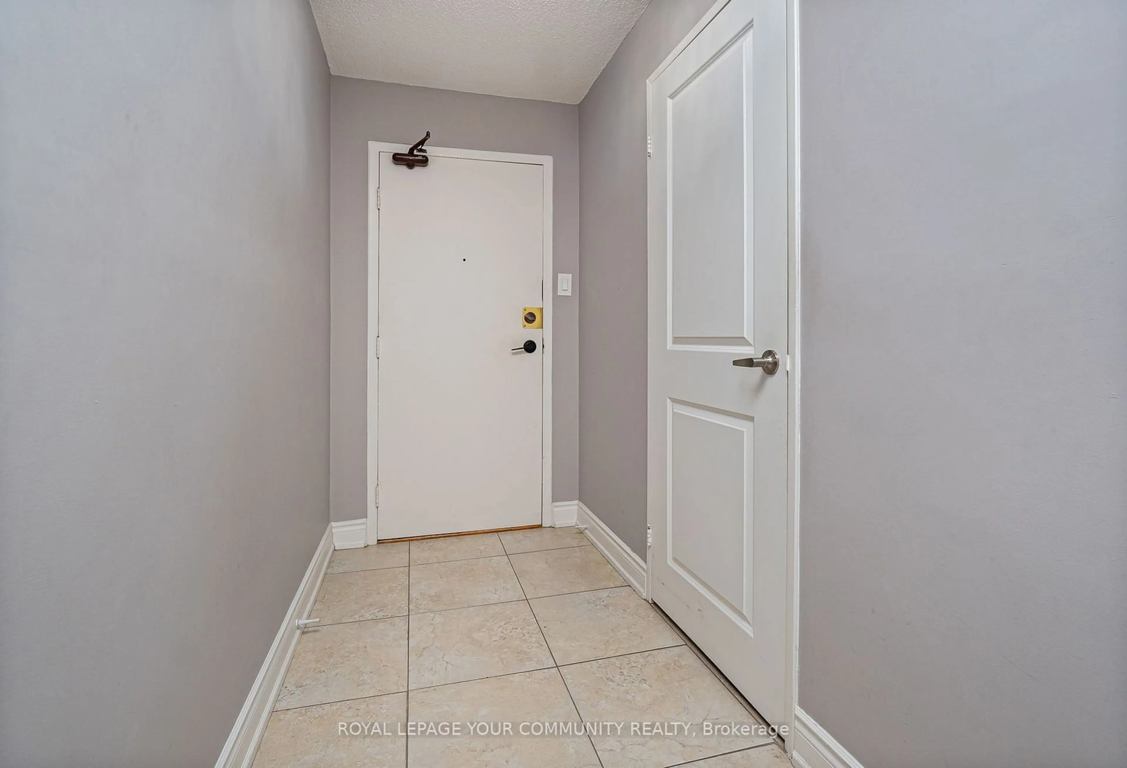 Indoor entryway for 60 Inverlochy Blvd #608, Markham Ontario L3T 4T7