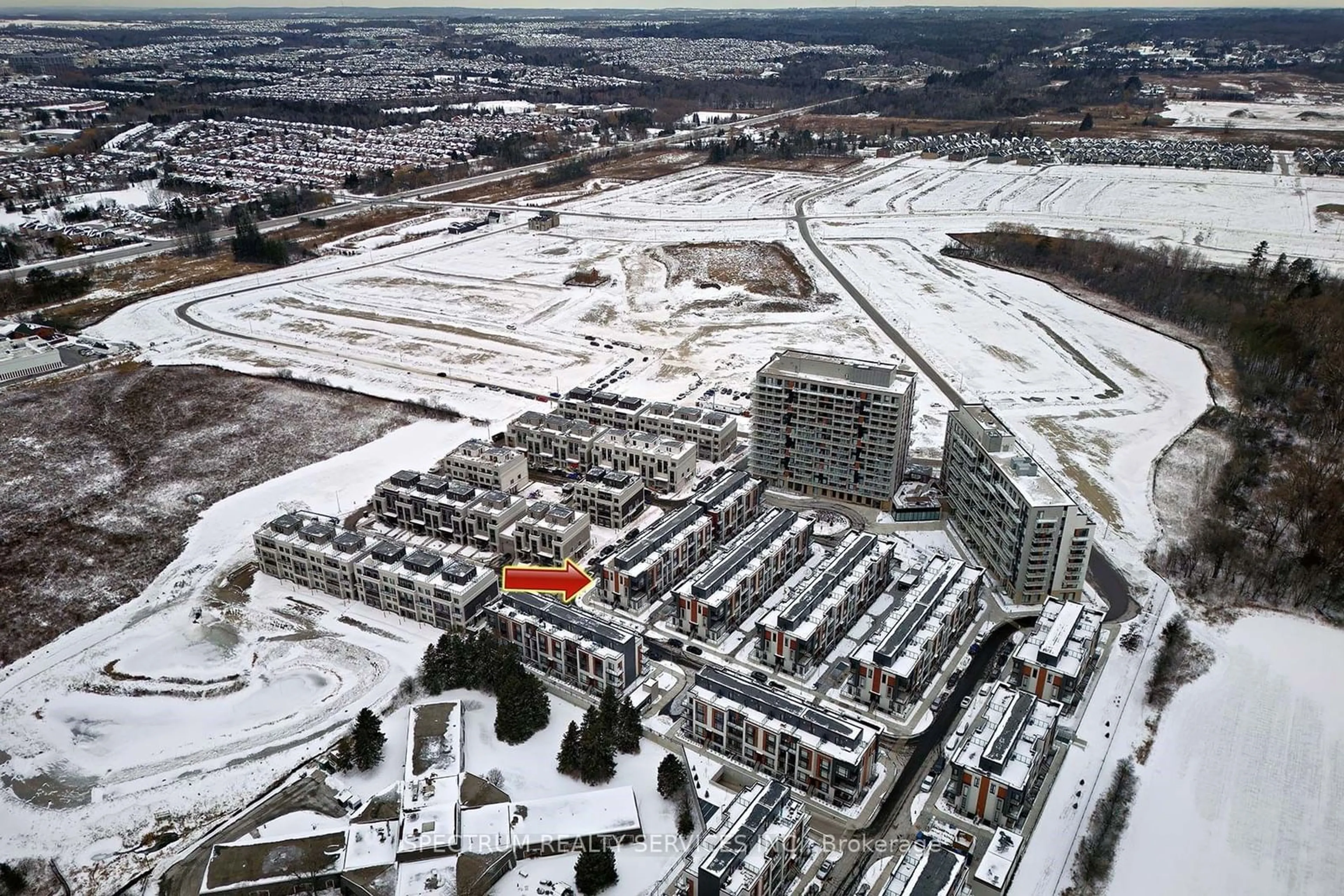 A pic from outside/outdoor area/front of a property/back of a property/a pic from drone, unknown for 10 David Eyer Rd #1202, Richmond Hill Ontario L4S 0N1