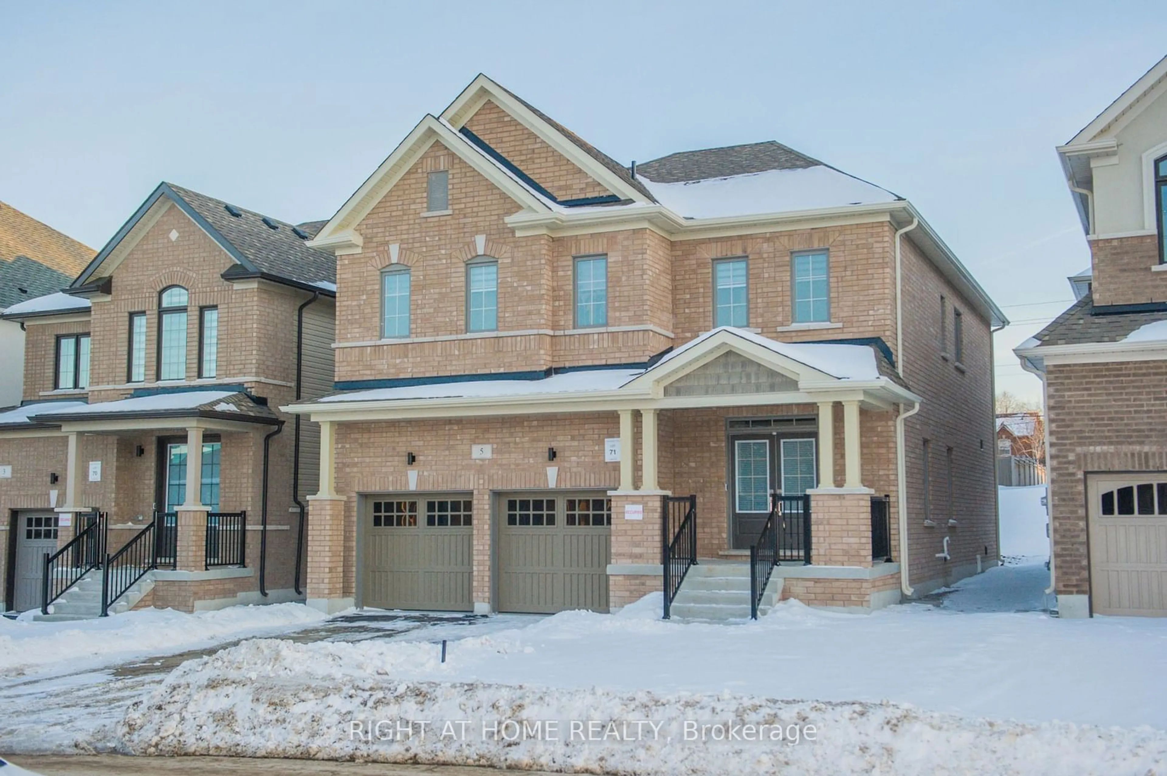 Home with brick exterior material, street for 5 Stennett Dr, Georgina Ontario L4P 0J4