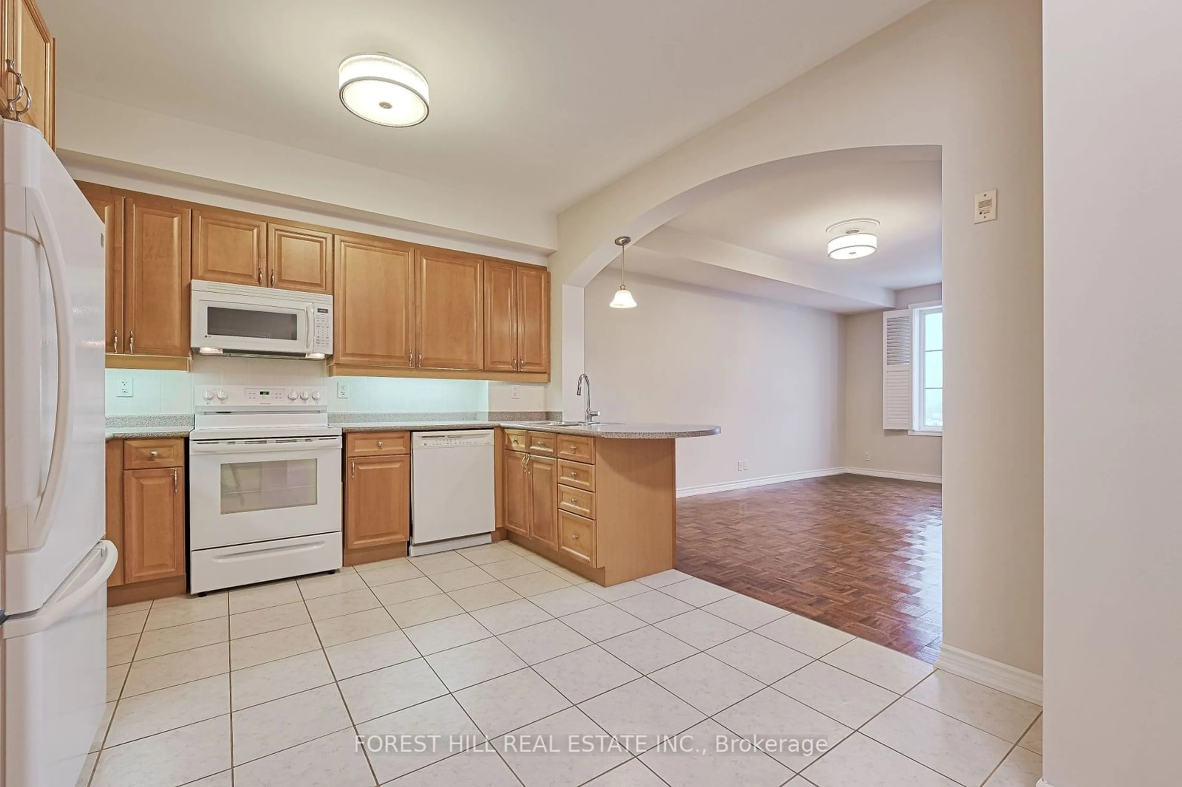 Standard kitchen, unknown for 9519 Keele St #317, Vaughan Ontario L6A 4A2