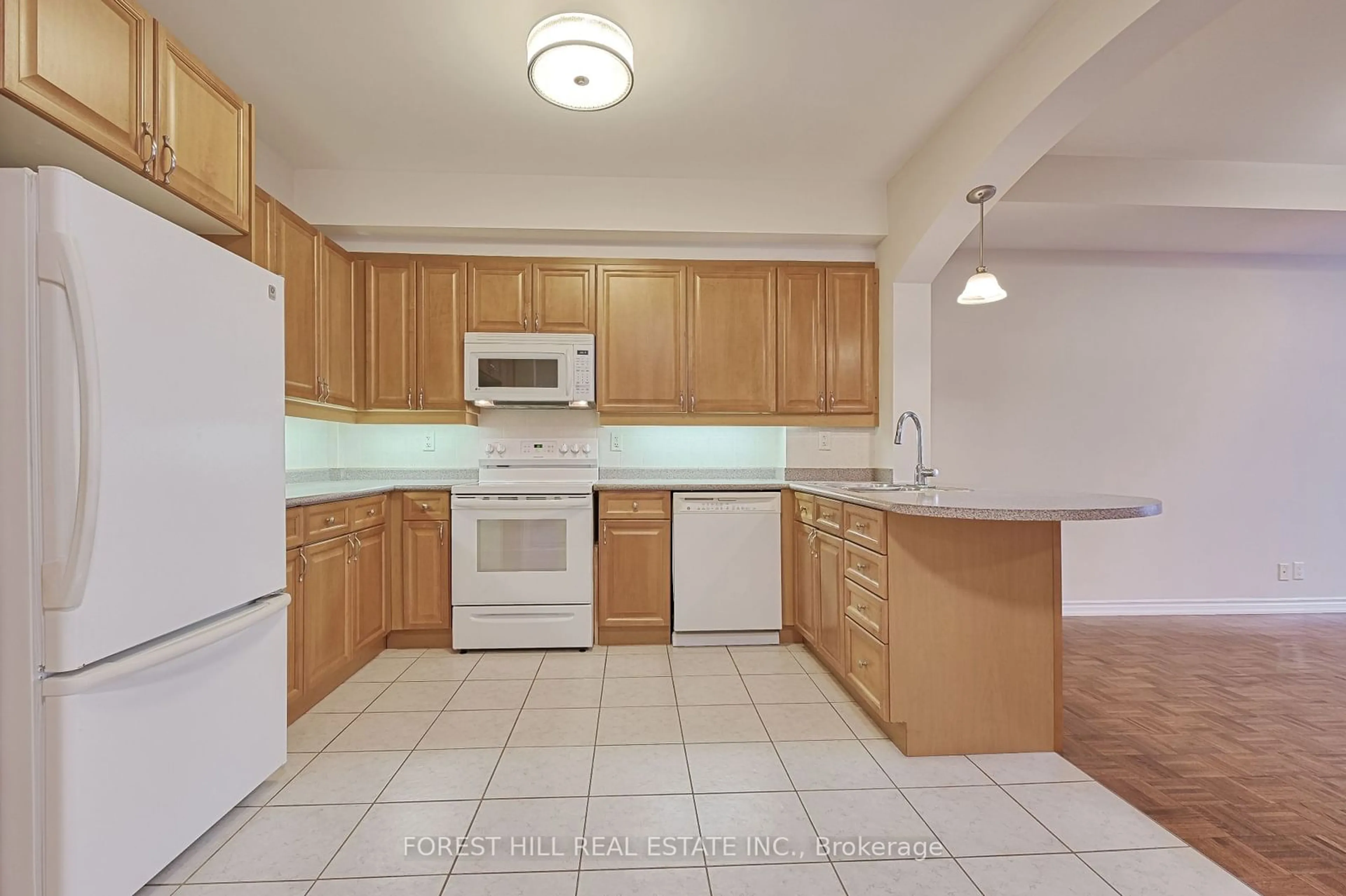 Standard kitchen, unknown for 9519 Keele St #317, Vaughan Ontario L6A 4A2