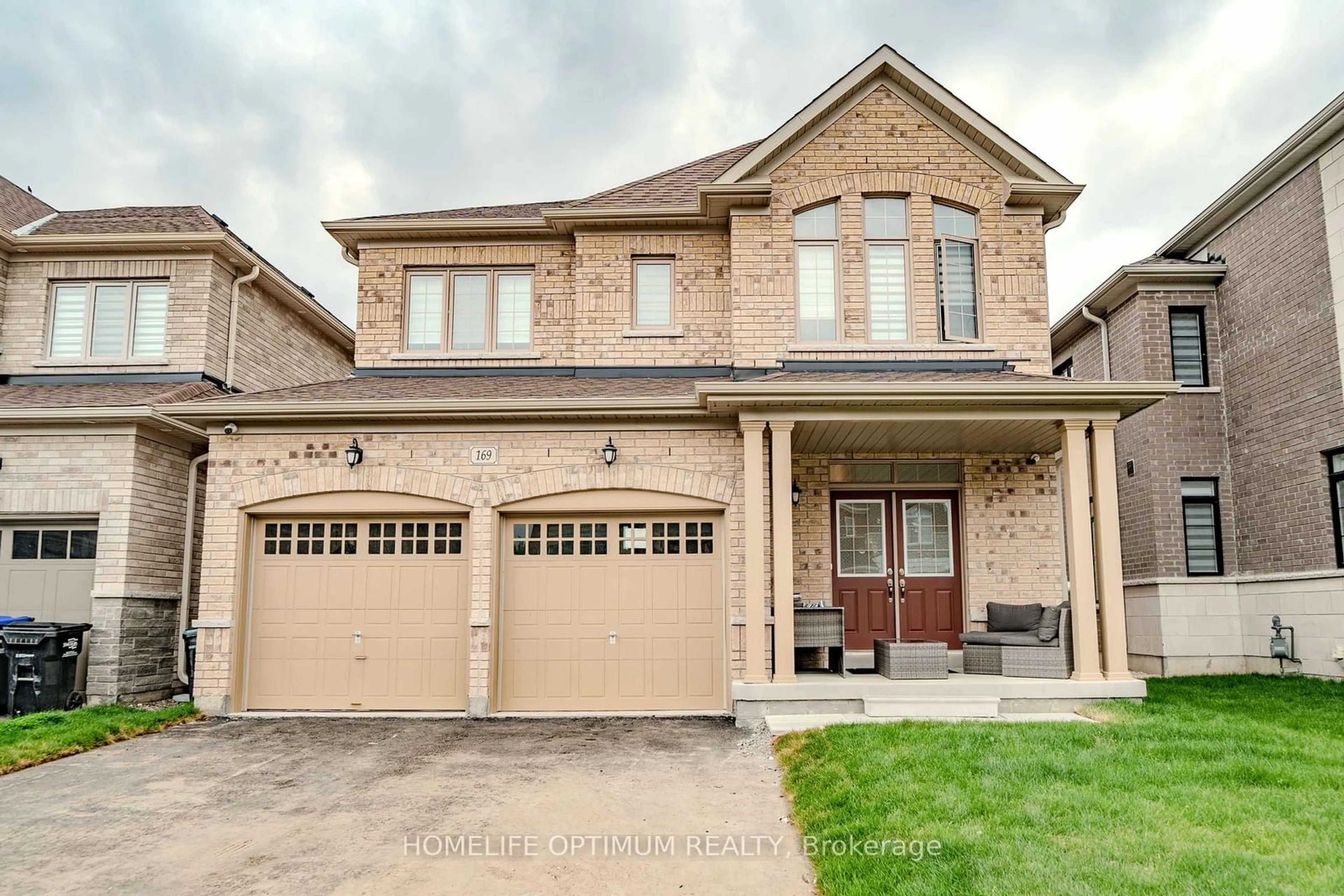 Home with brick exterior material, street for 169 Ferragine Cres, Bradford West Gwillimbury Ontario L3Z 4K1