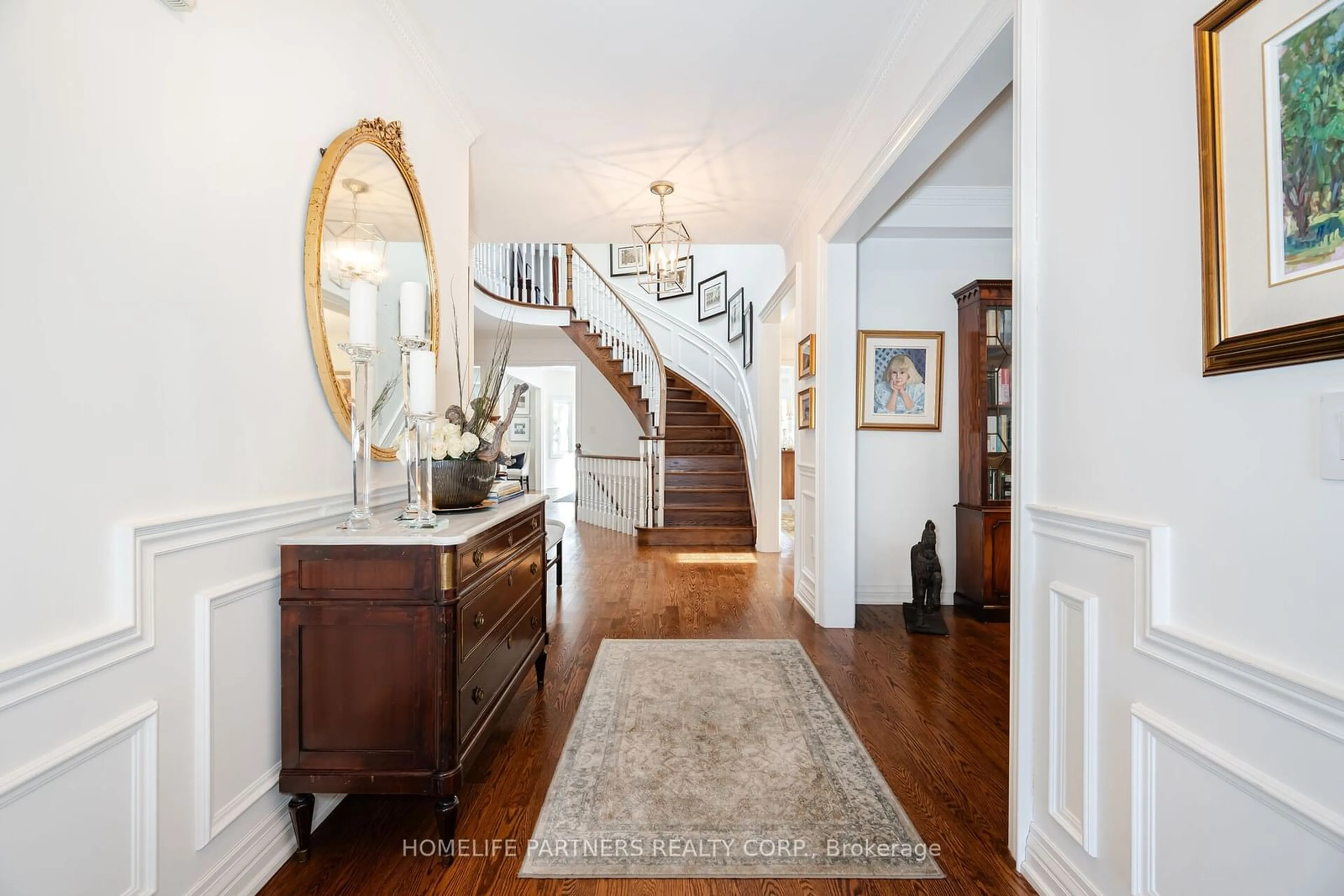 Indoor entryway for 17 John Kline Lane, Vaughan Ontario L0J 1C0