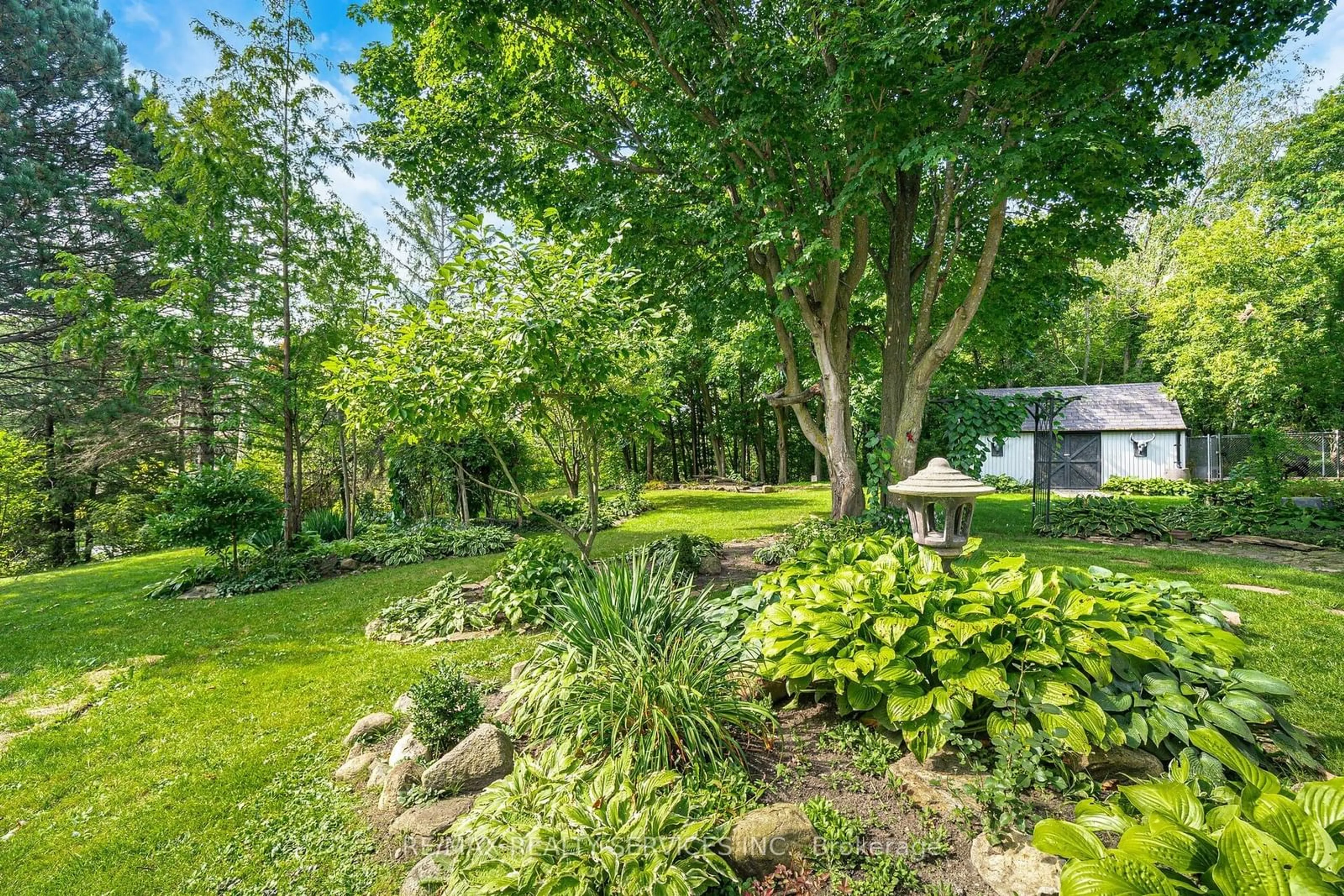 Patio, forest/trees view for 6206 Third Line, Essa Ontario L9R 1V2