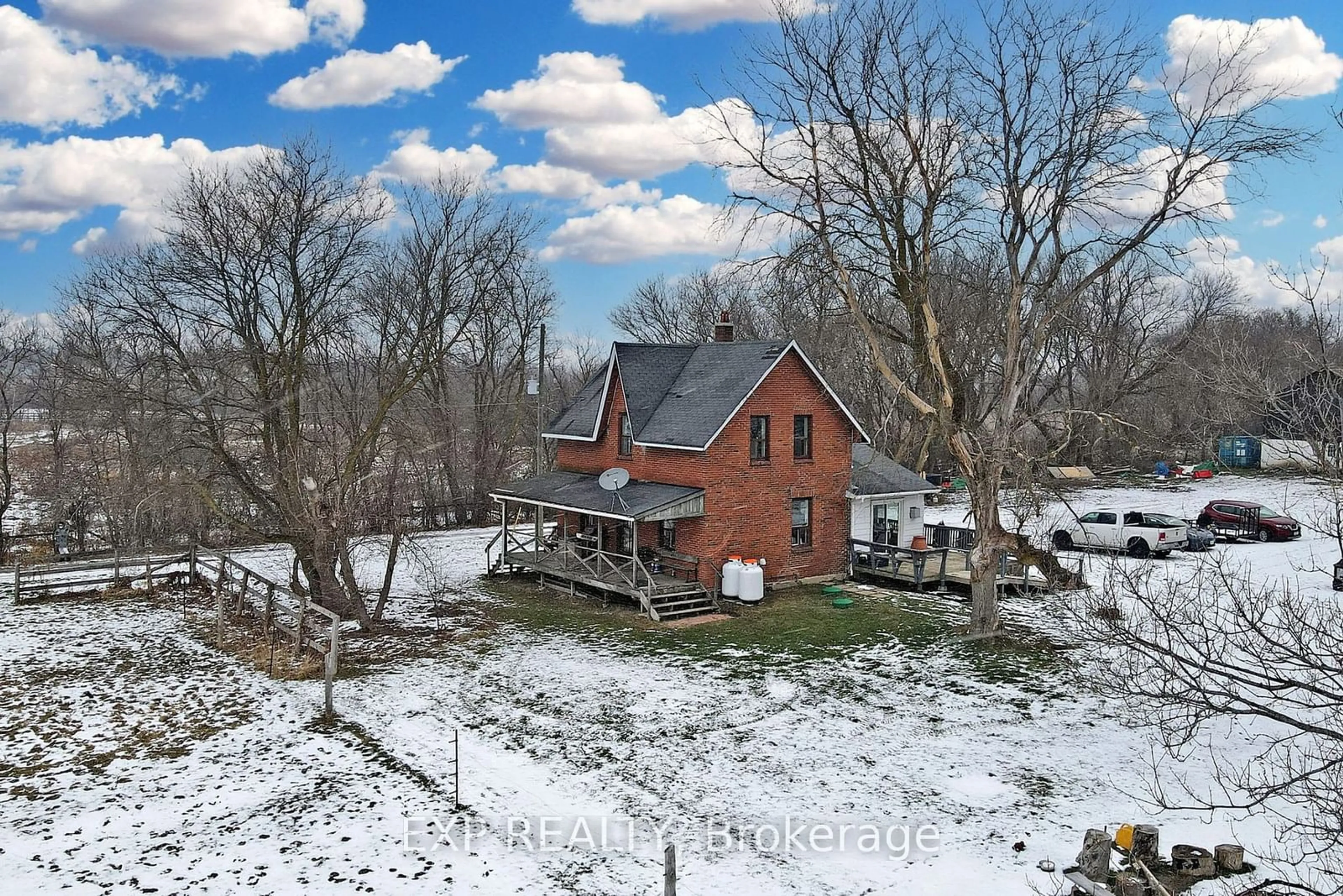 A pic from outside/outdoor area/front of a property/back of a property/a pic from drone, unknown for 14489 Regional Rd 39, Uxbridge Ontario L0E 1T0