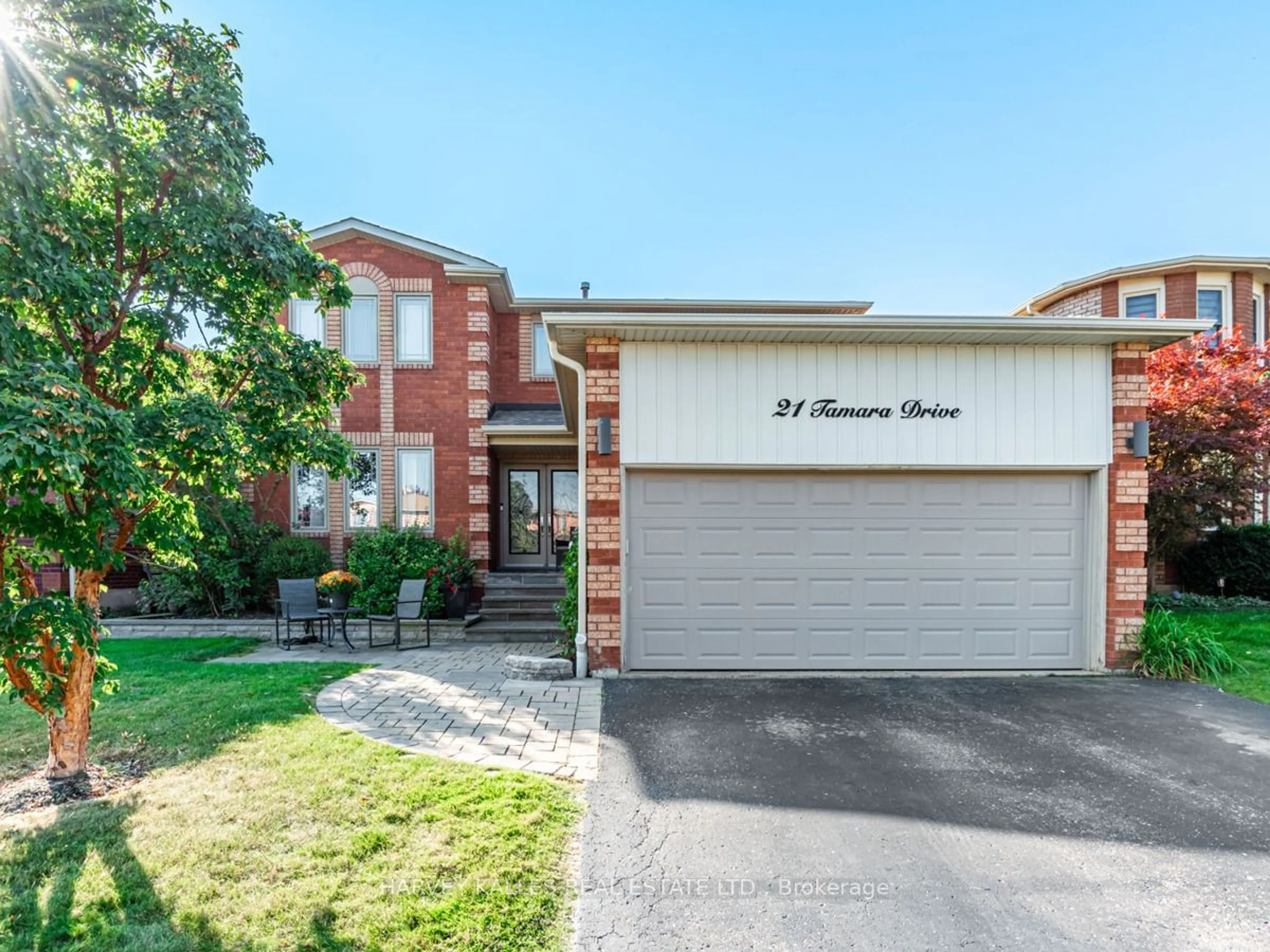 Home with brick exterior material, street for 21 Tamara Dr, Richmond Hill Ontario L4S 1E7