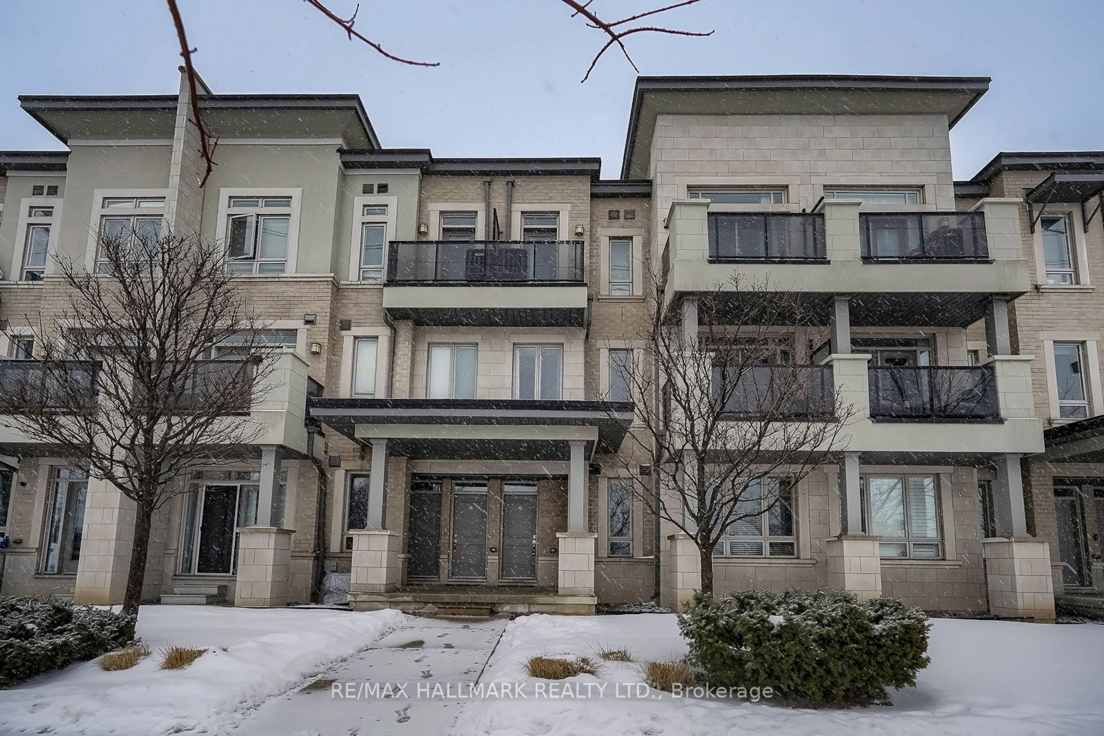 Unknown for 9601 Jane St #9, Vaughan Ontario L6A 4G5