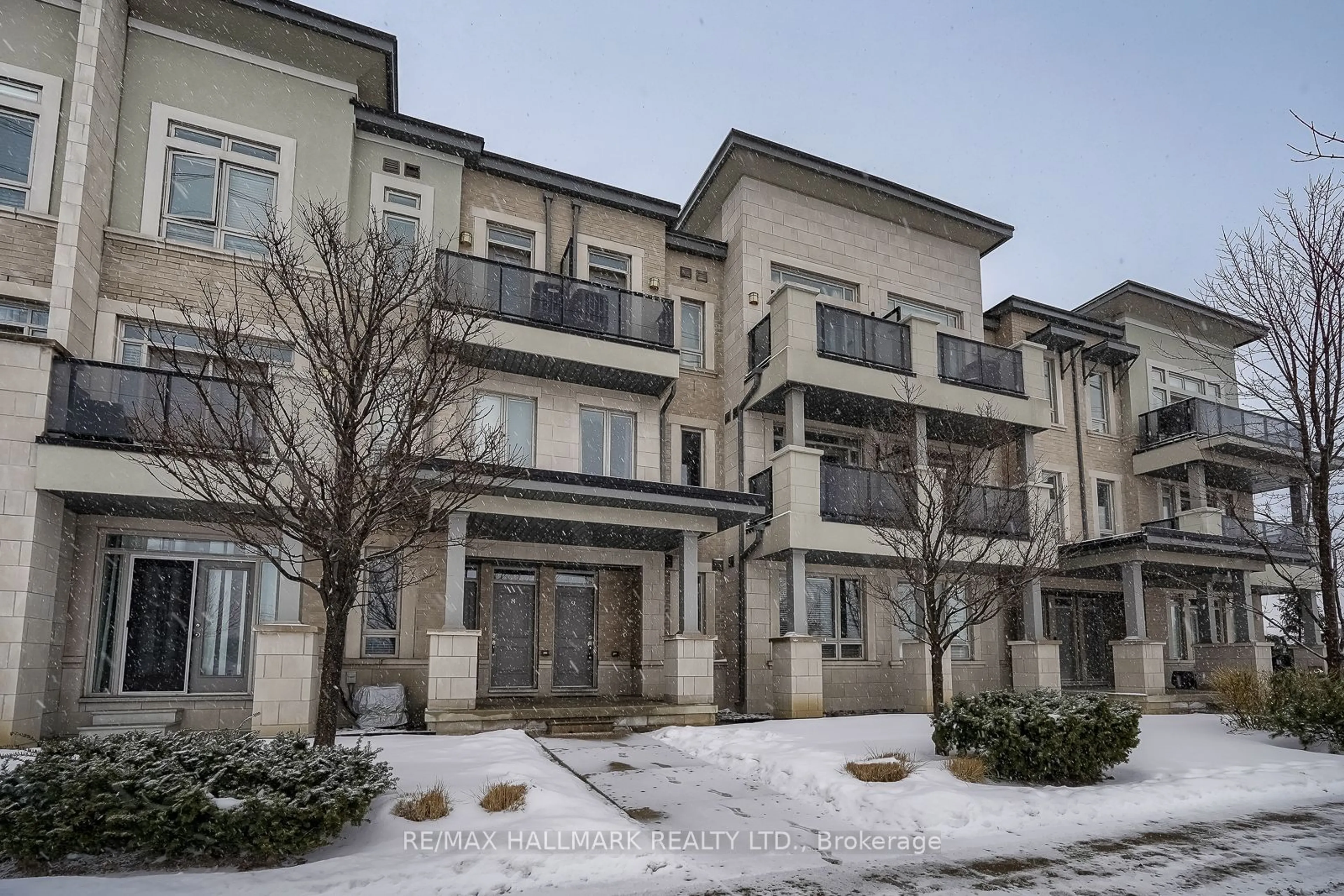 Unknown for 9601 Jane St #9, Vaughan Ontario L6A 4G5