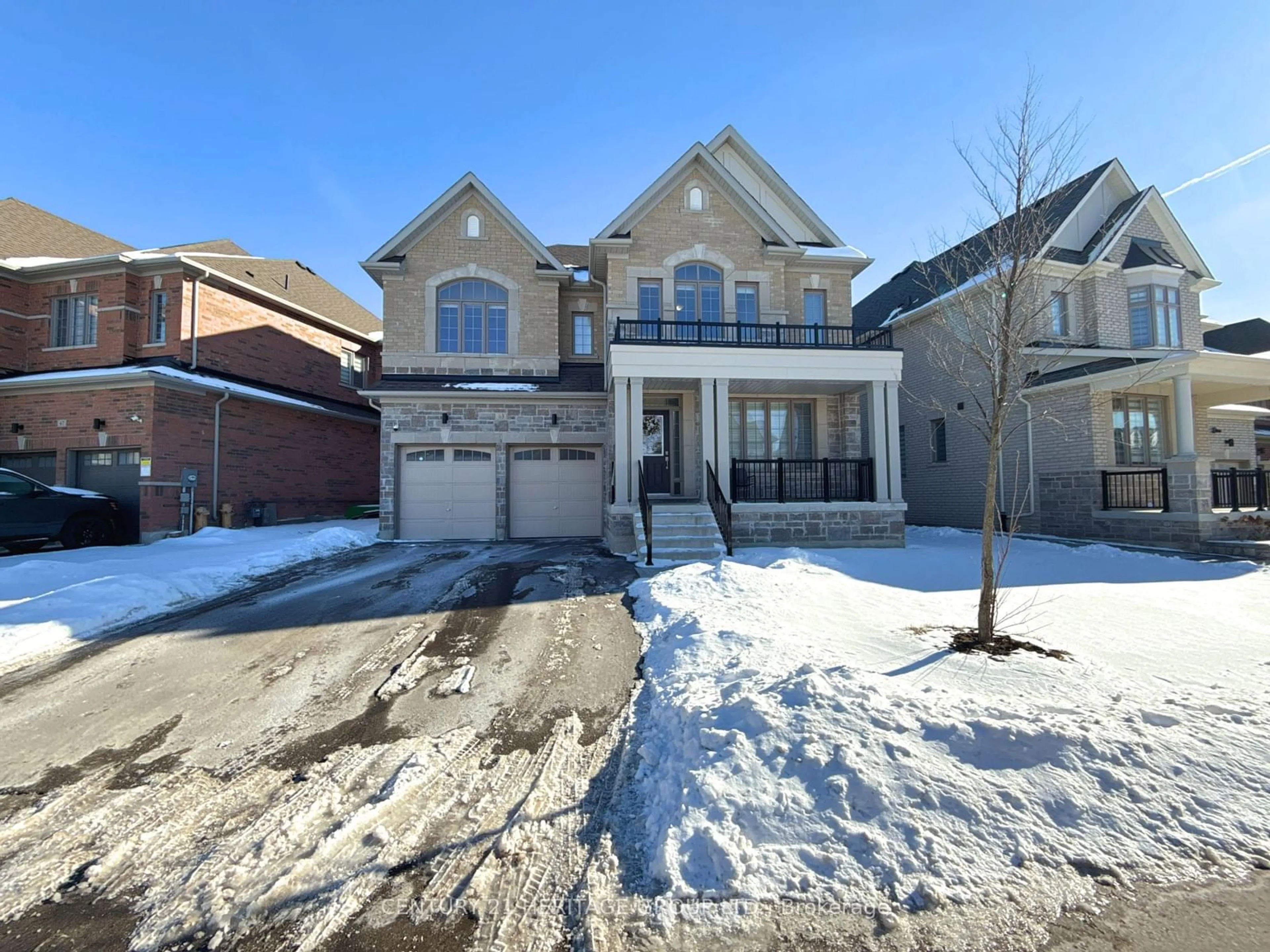 Home with brick exterior material, street for 63 Marlene Johnston Dr, East Gwillimbury Ontario L9N 0W8