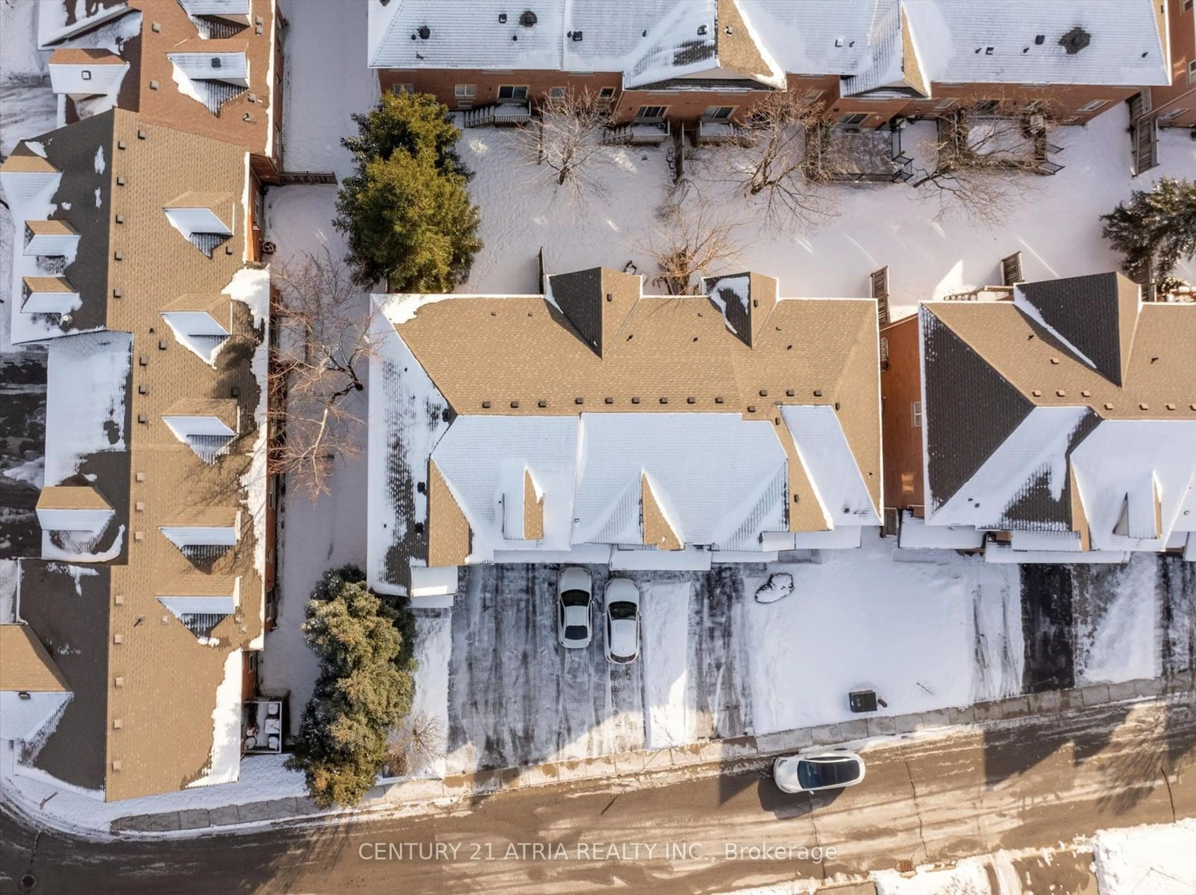 A pic from outside/outdoor area/front of a property/back of a property/a pic from drone, city buildings view from balcony for 64 Drew Kelly Way, Markham Ontario L3R 5R2