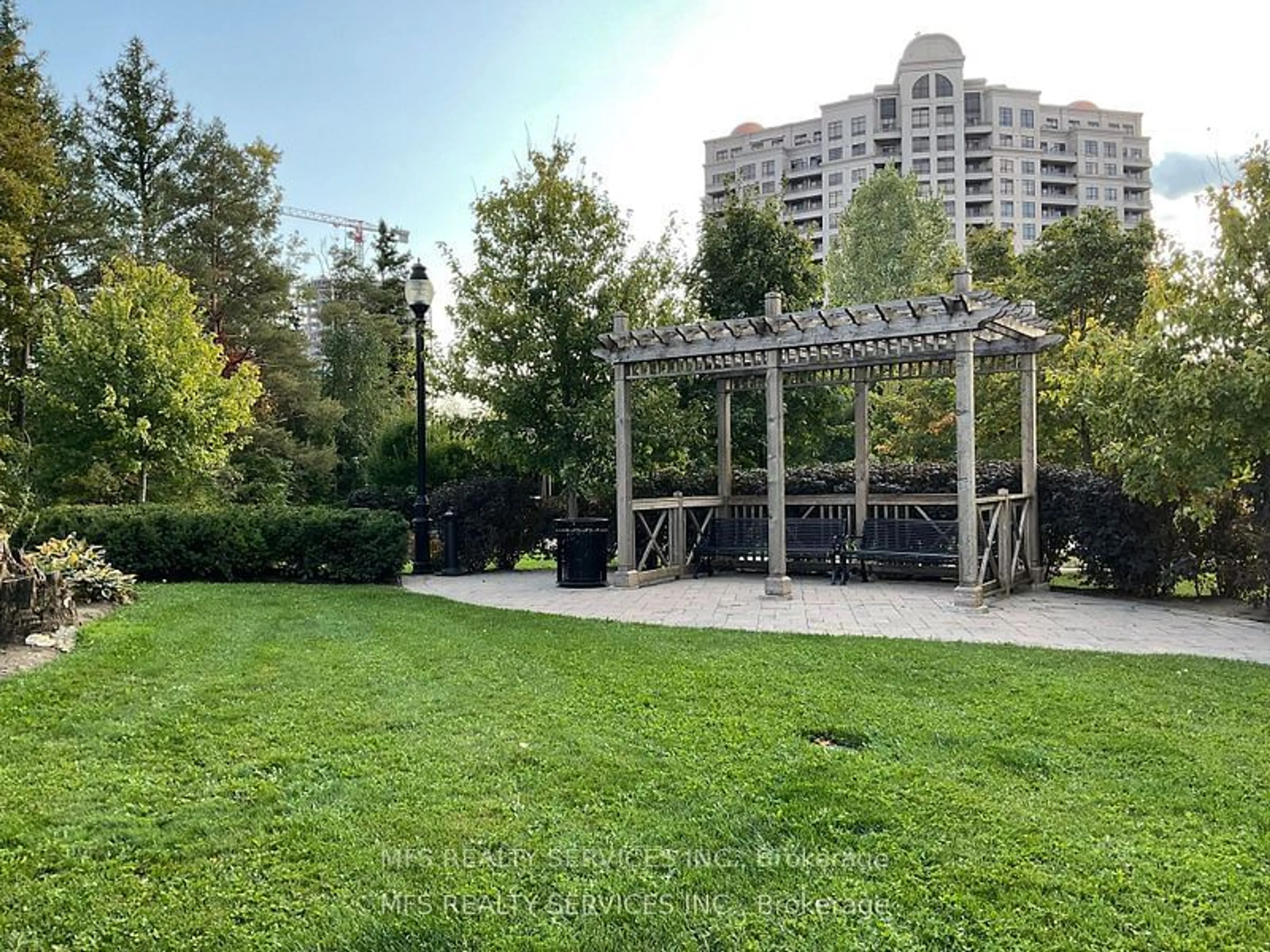 Patio, forest/trees view for 9235 Jane St #1601, Vaughan Ontario L6A 0J8