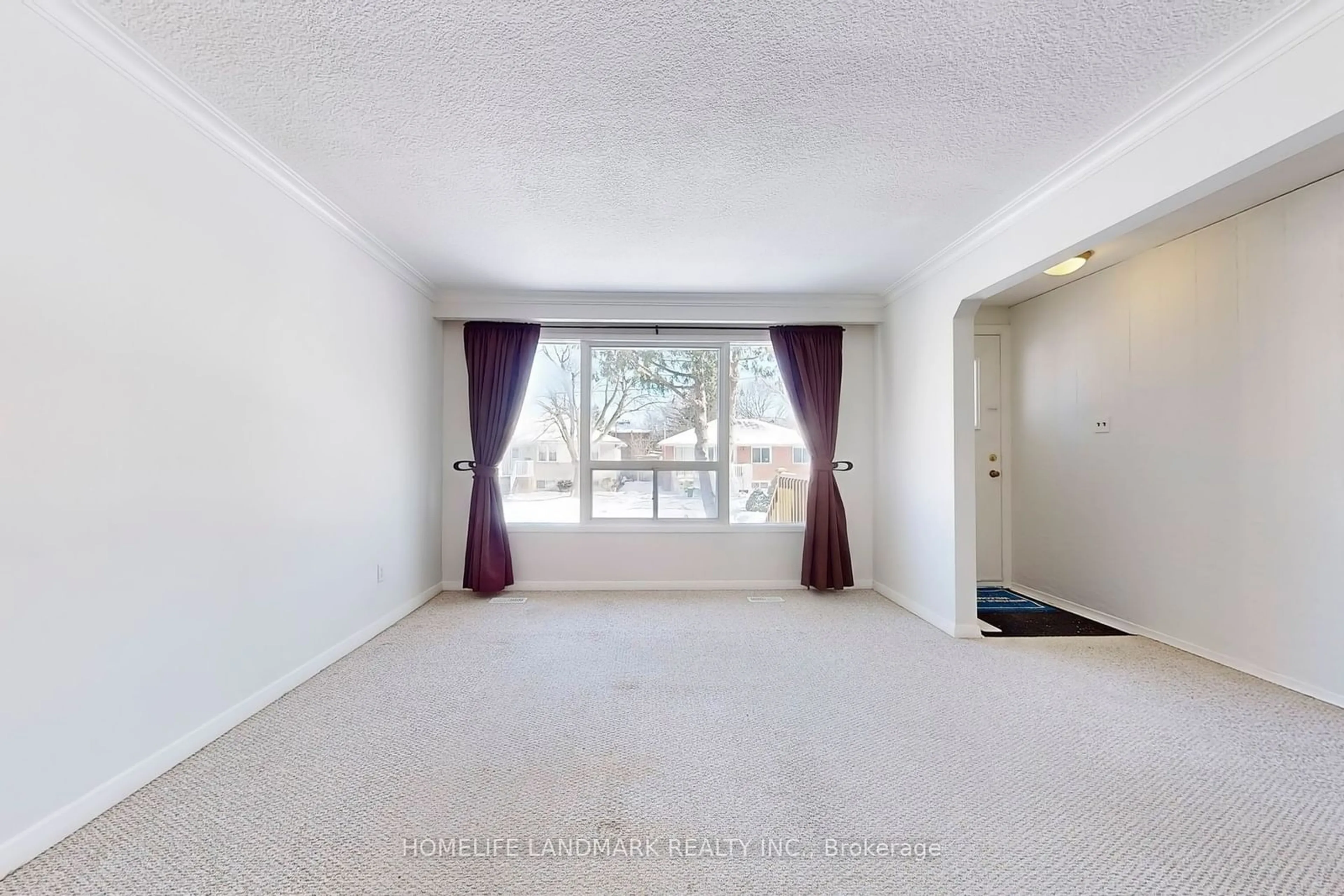 A pic of a room for 424 Bonita Cres, Richmond Hill Ontario L4C 3N1