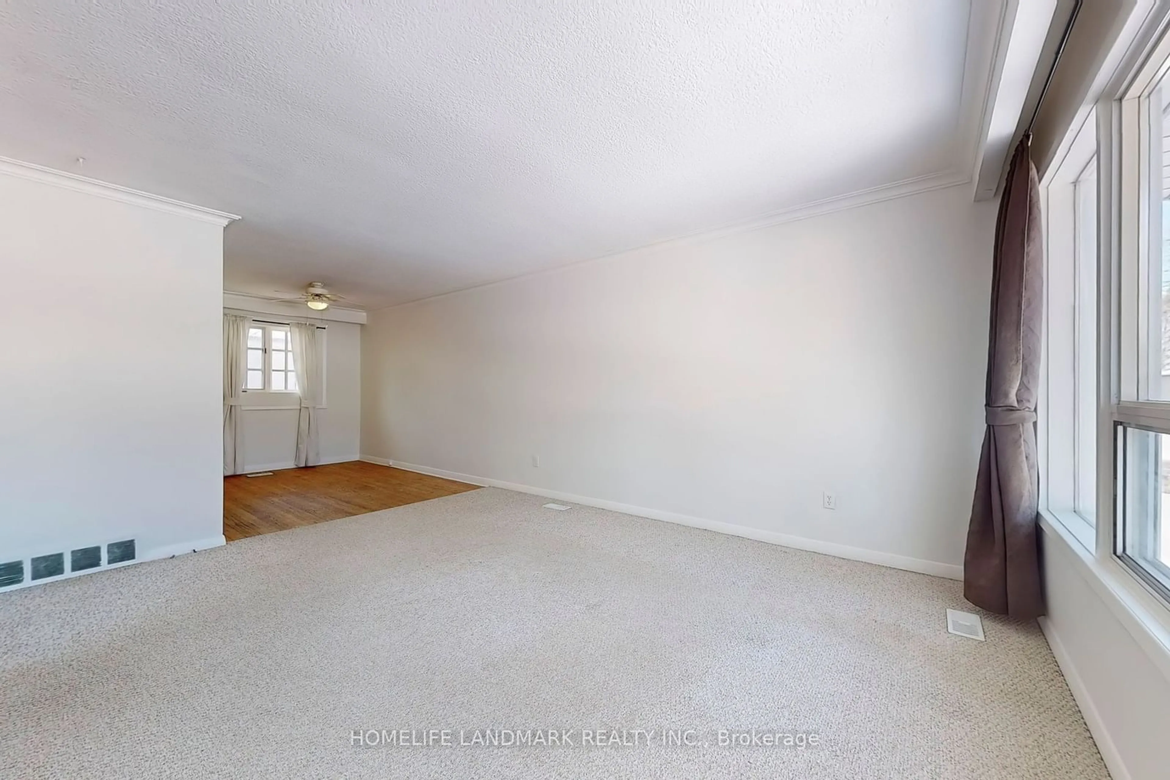 A pic of a room for 424 Bonita Cres, Richmond Hill Ontario L4C 3N1