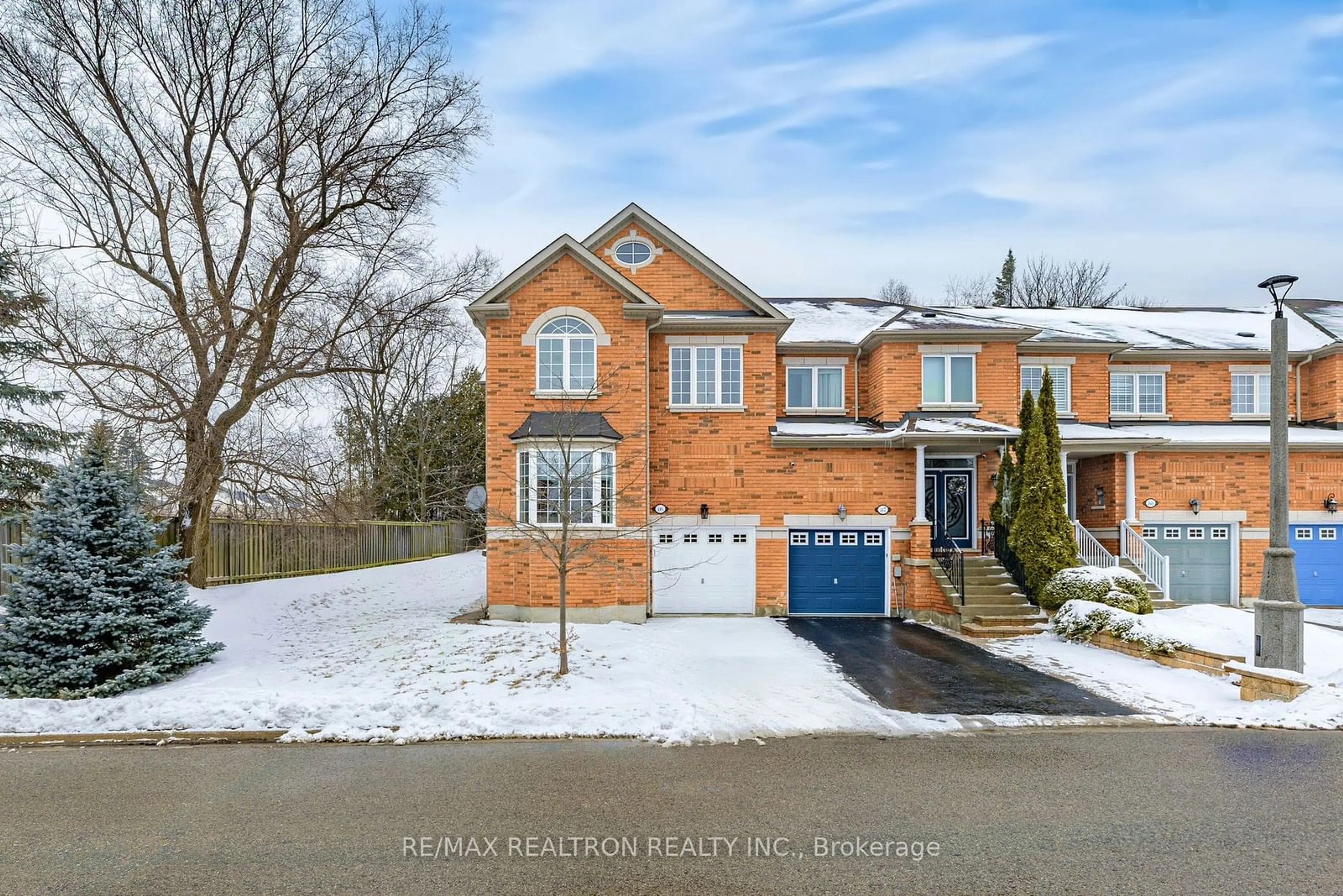 Home with brick exterior material, street for 8 Townwood Dr #86, Richmond Hill Ontario L4E 4Y3