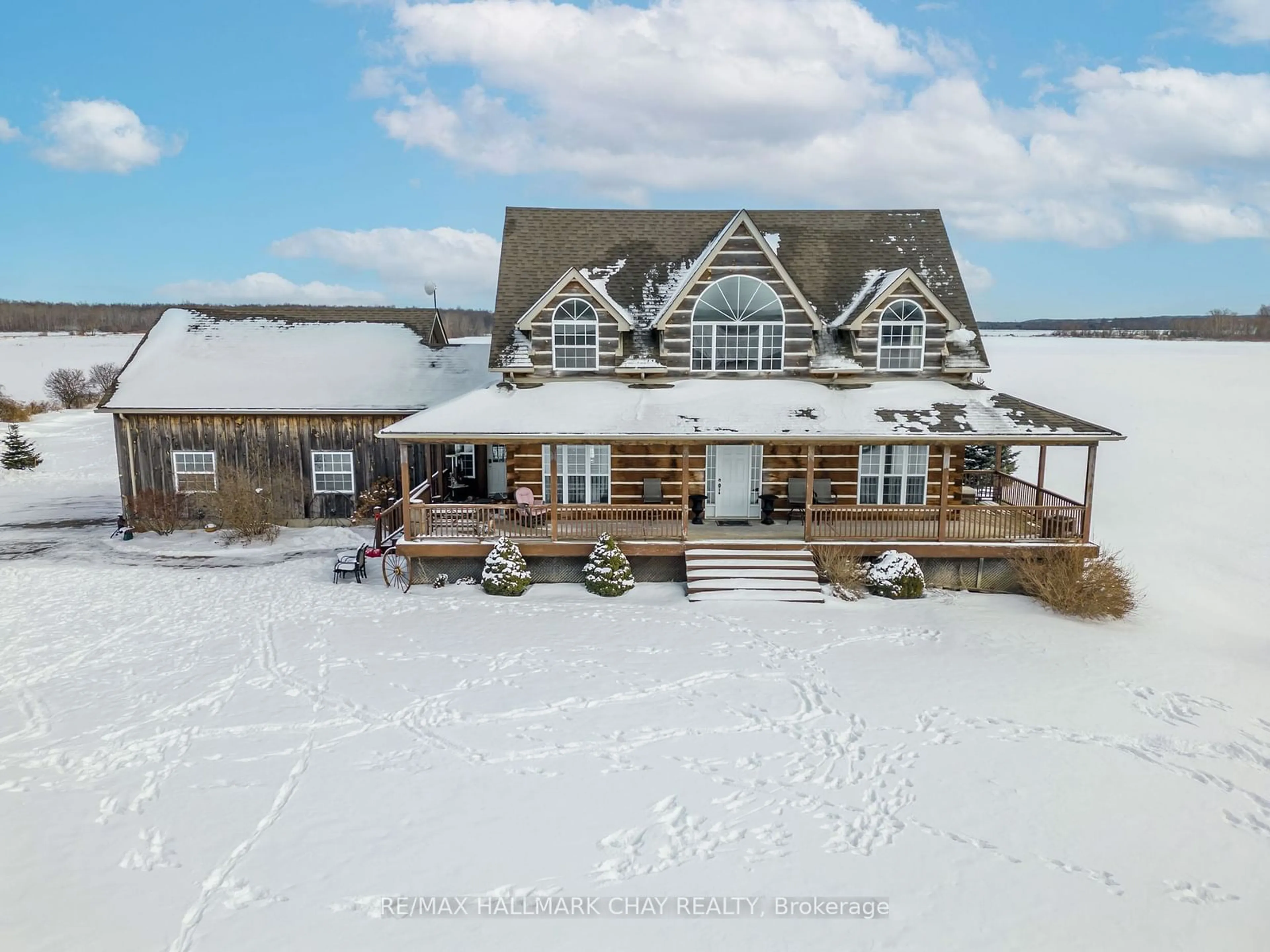 A pic from outside/outdoor area/front of a property/back of a property/a pic from drone, building for 3811 Concession Road 7 Conc, Adjala-Tosorontio Ontario L0G 1L0