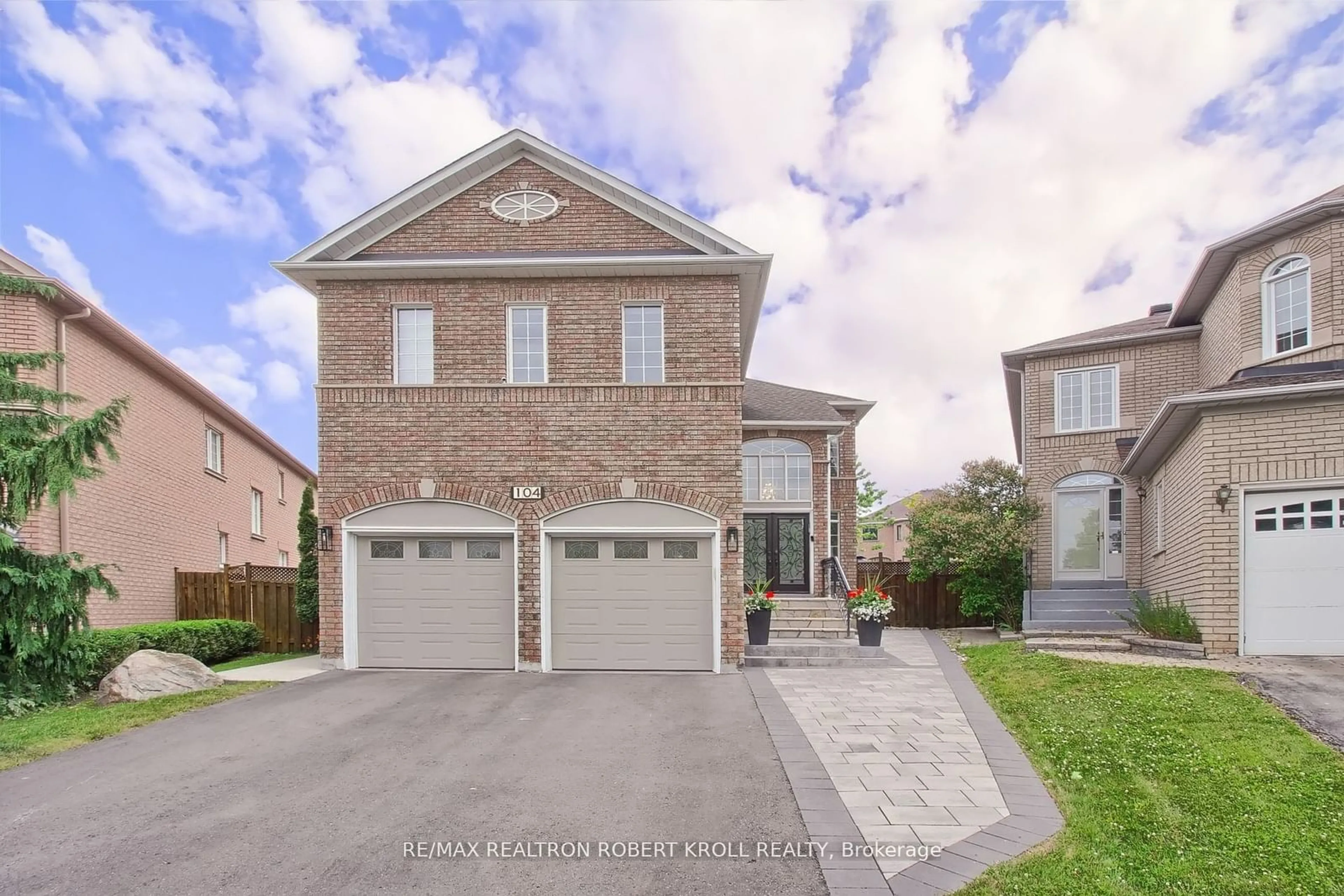 Home with brick exterior material, street for 104 Mojave Cres, Richmond Hill Ontario L4S 1R8