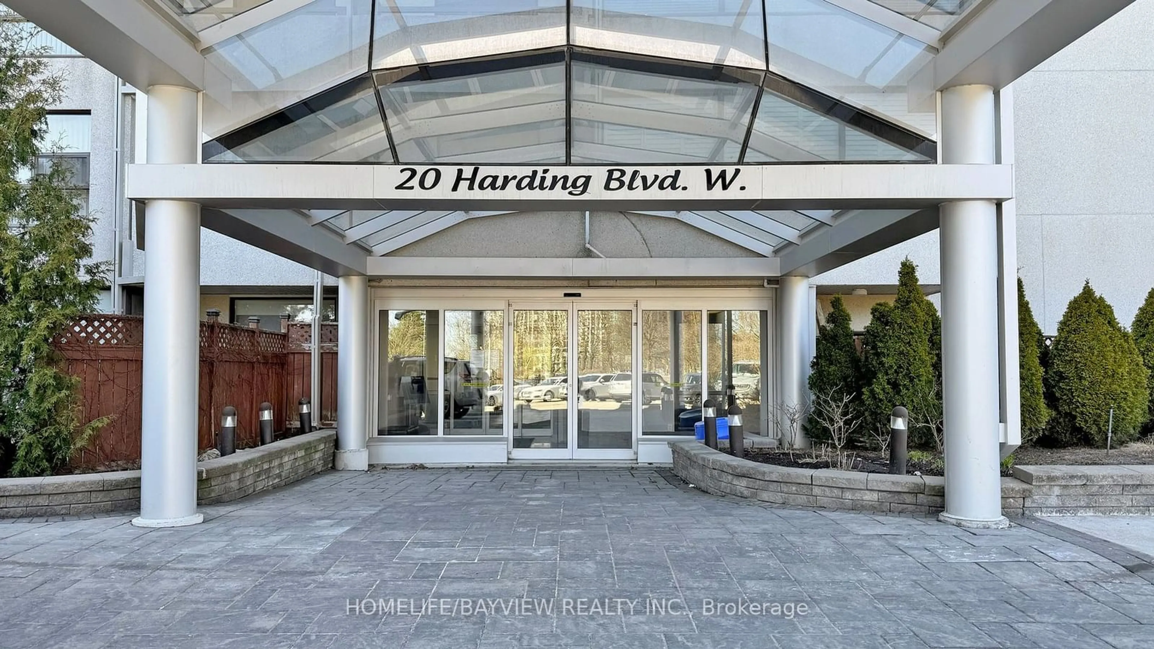 Lobby for 20 Harding Blvd #1007, Richmond Hill Ontario L4C 9S4