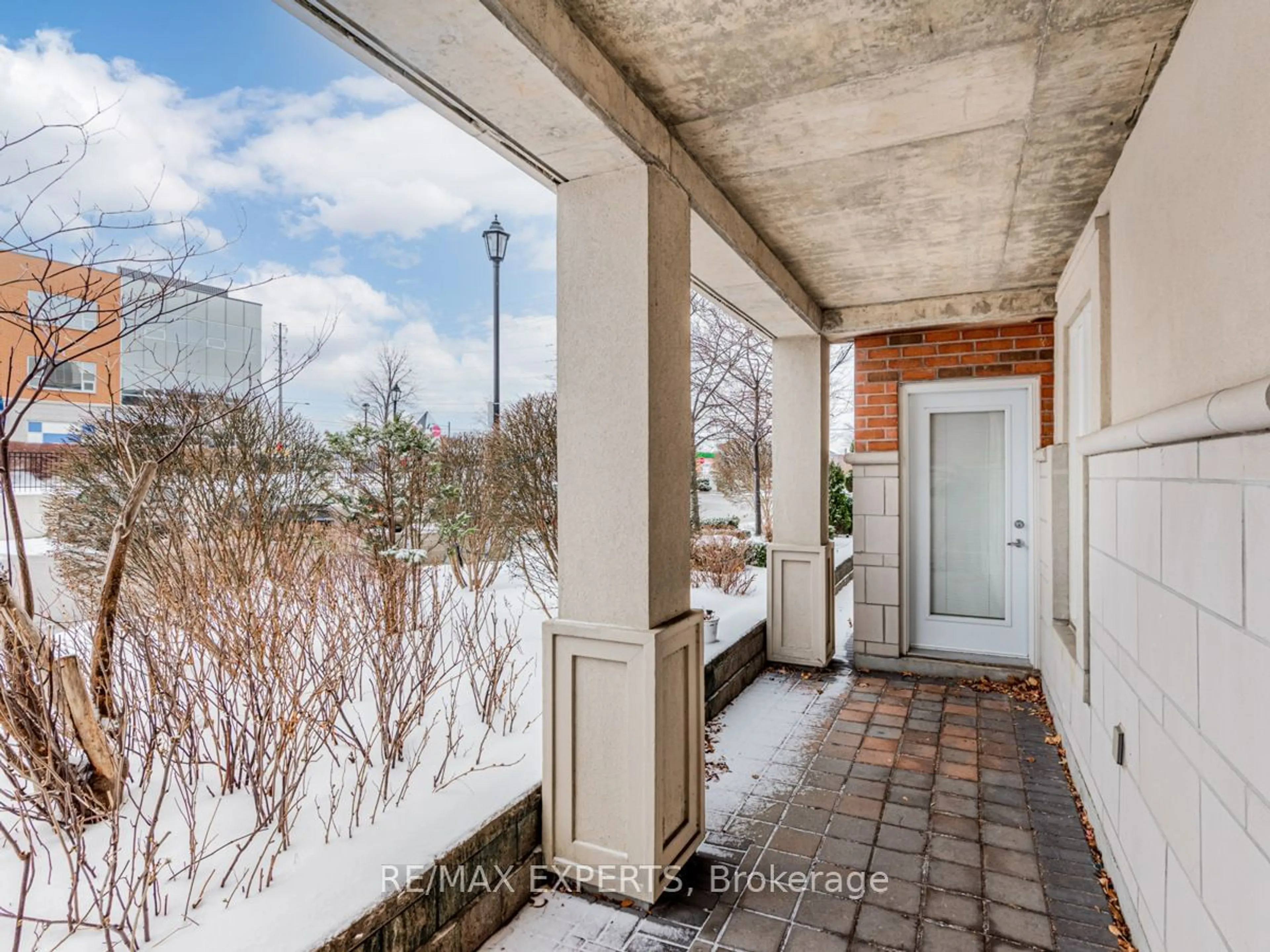 Indoor entryway for 4620 Highway 7 Rd #107, Vaughan Ontario L4H 0B3