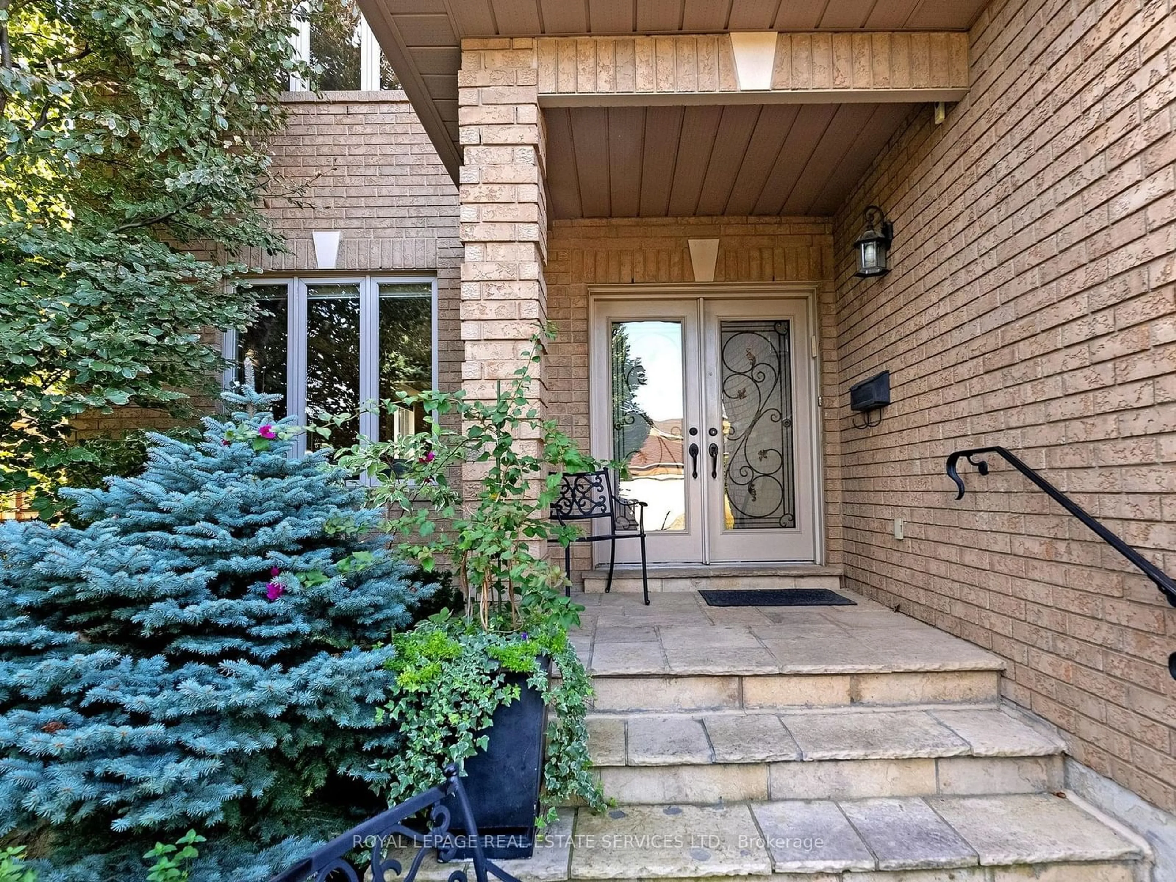 Unknown for 26 Langtry Pl, Vaughan Ontario L4J 8K8