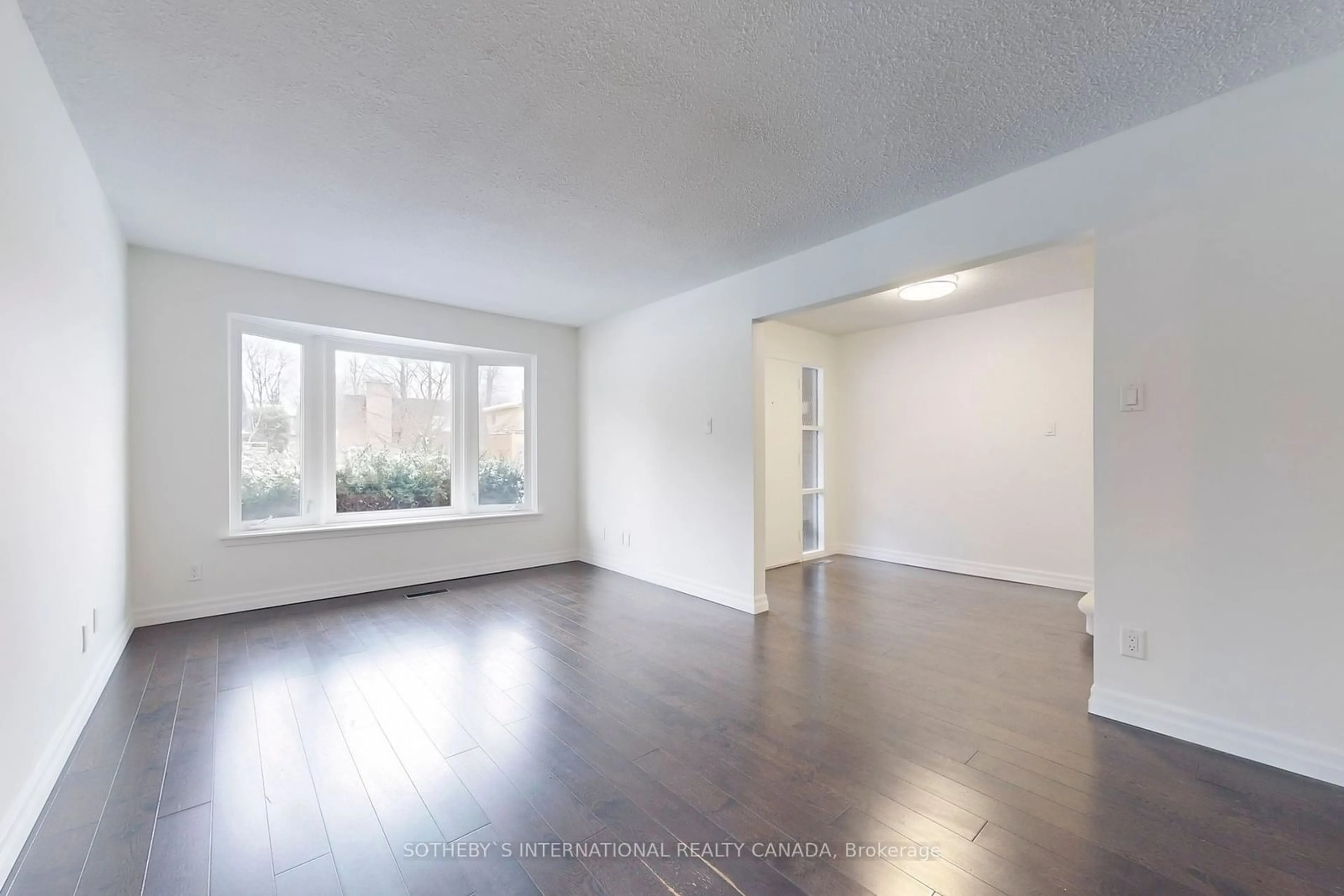 A pic of a room for 15 Hagerman Blvd, Markham Ontario L3R 2A8