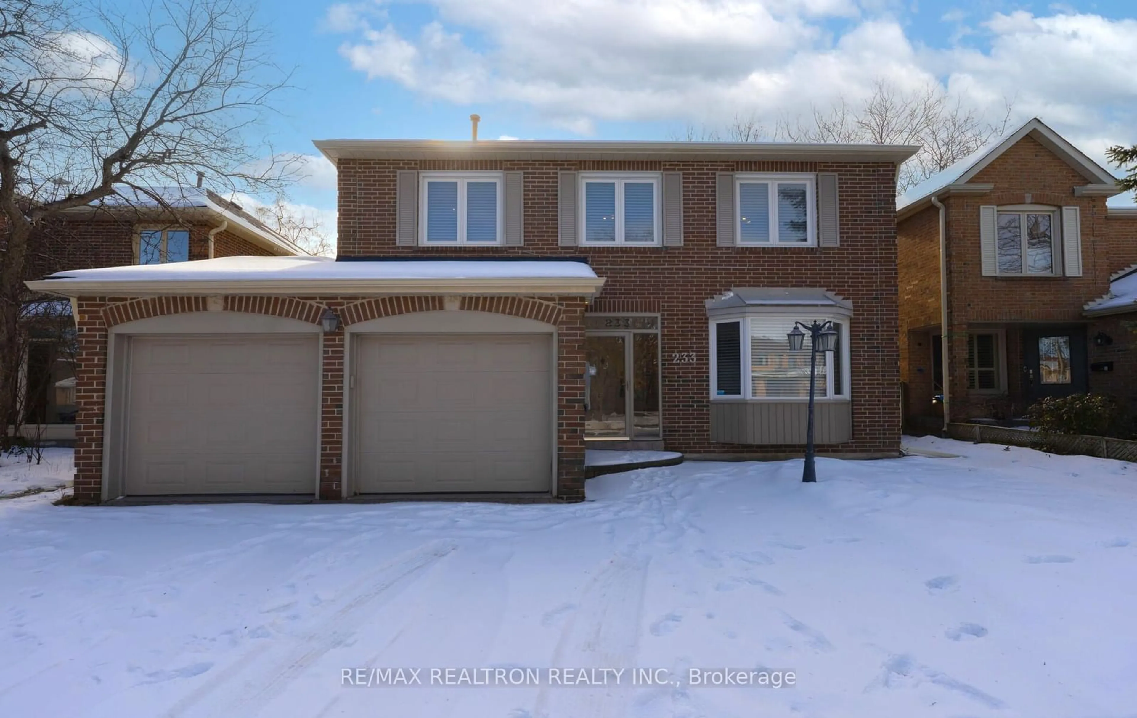 Home with brick exterior material, street for 233 Spring Gate Blvd, Vaughan Ontario L4J 3G3