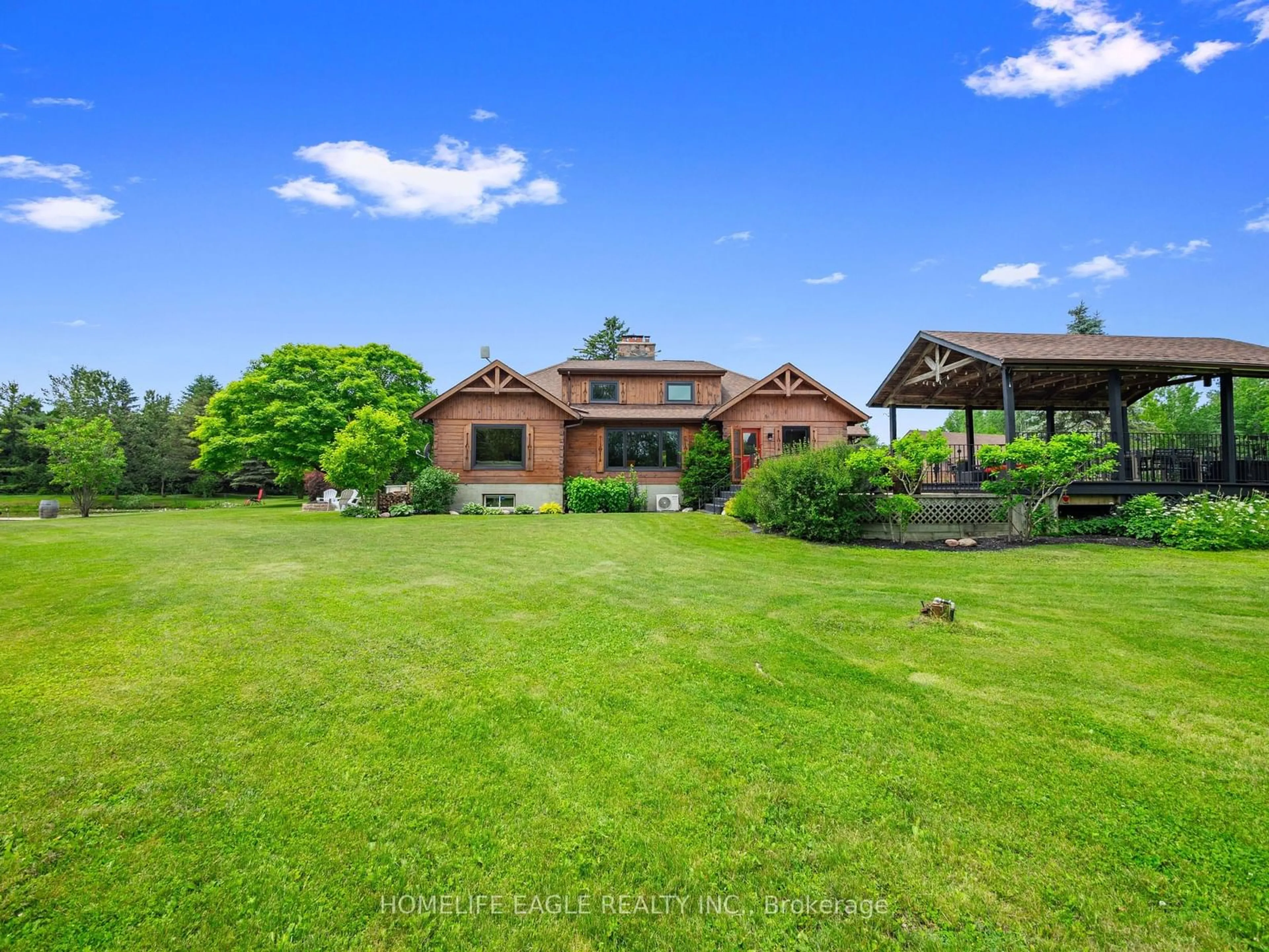 A pic from outside/outdoor area/front of a property/back of a property/a pic from drone, unknown for 13551 Concession 5 Rd, Uxbridge Ontario L9P 1R2