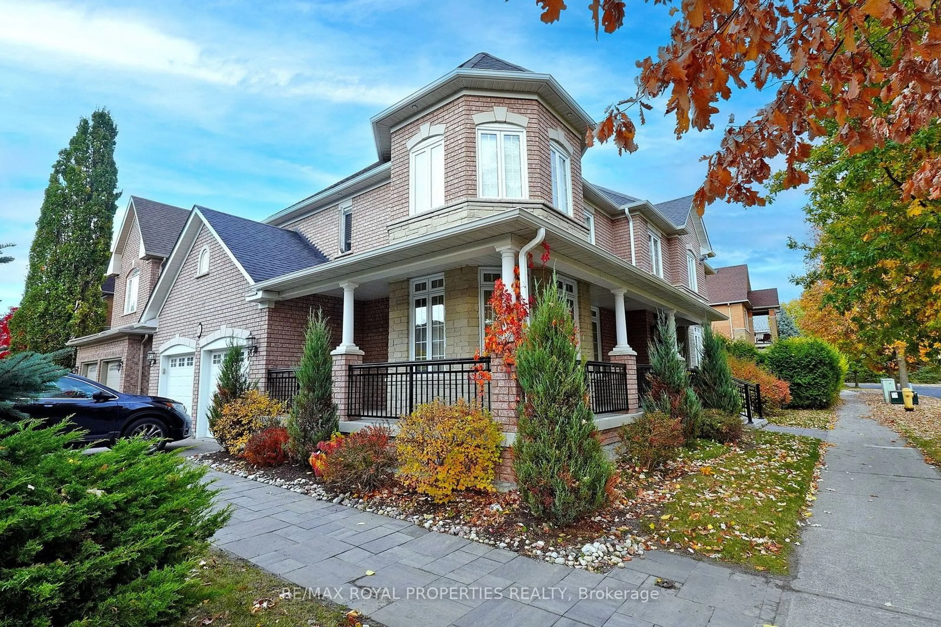 Home with brick exterior material, street for 1 Silverflower Ave, Markham Ontario L3S 4B7