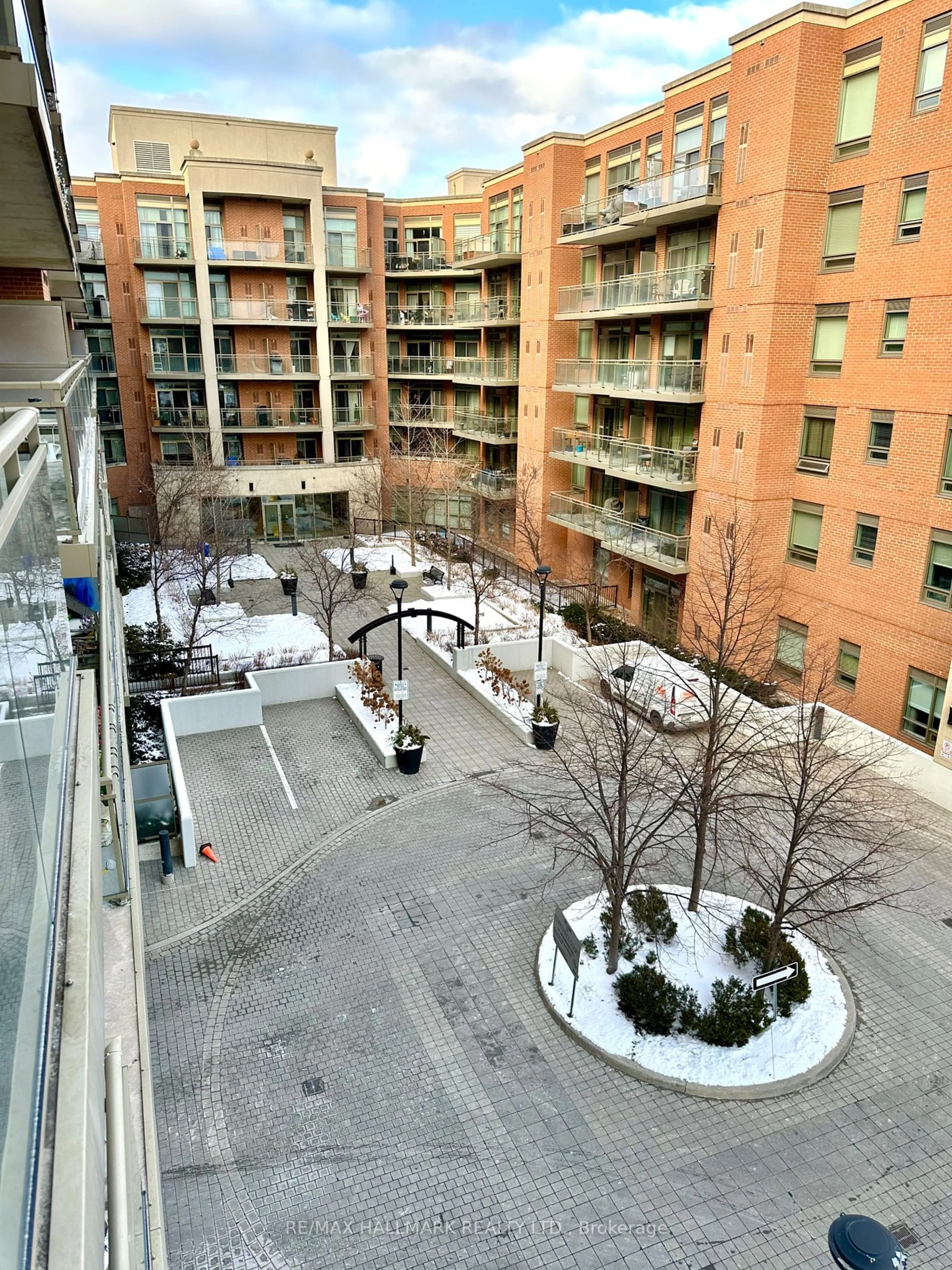 A pic from outside/outdoor area/front of a property/back of a property/a pic from drone, city buildings view from balcony for 281 Woodbridge Ave #410, Vaughan Ontario L4L 0C6