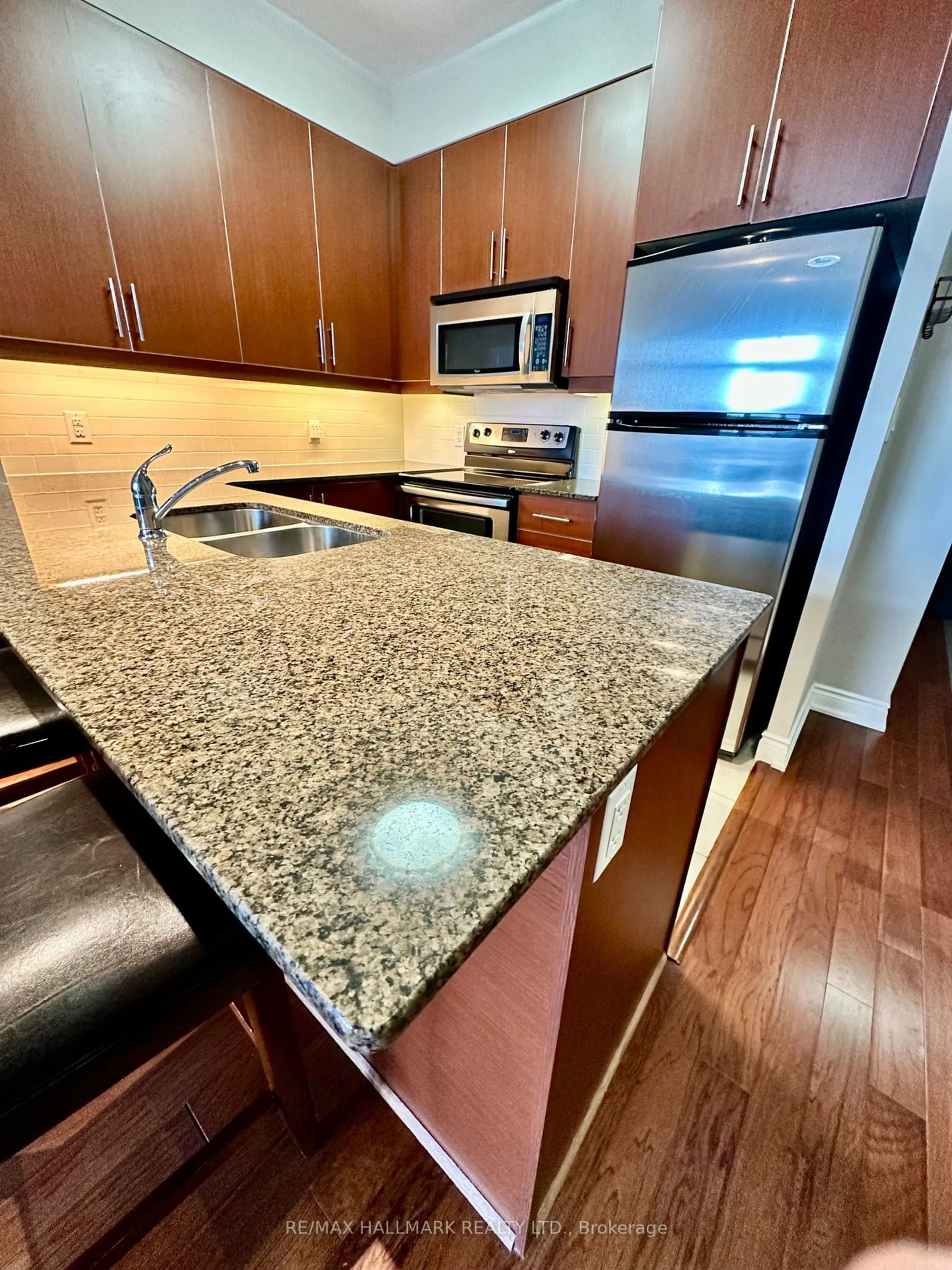 Standard kitchen, unknown for 281 Woodbridge Ave #410, Vaughan Ontario L4L 0C6