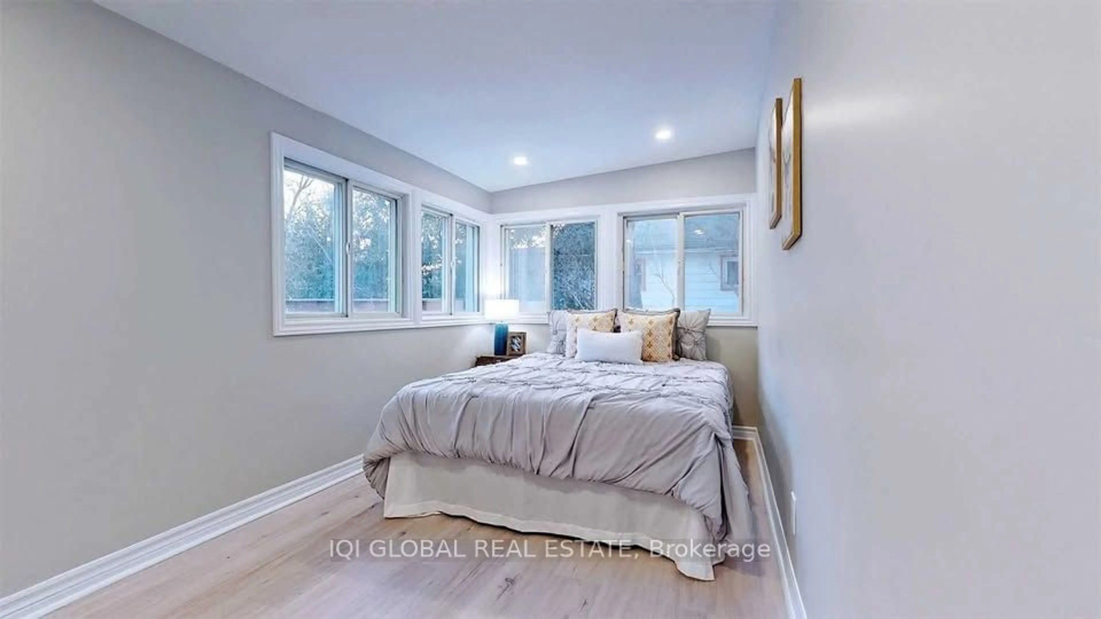 Bedroom with bed, unknown for 27 Connor Dr, Whitchurch-Stouffville Ontario L4A 7X3