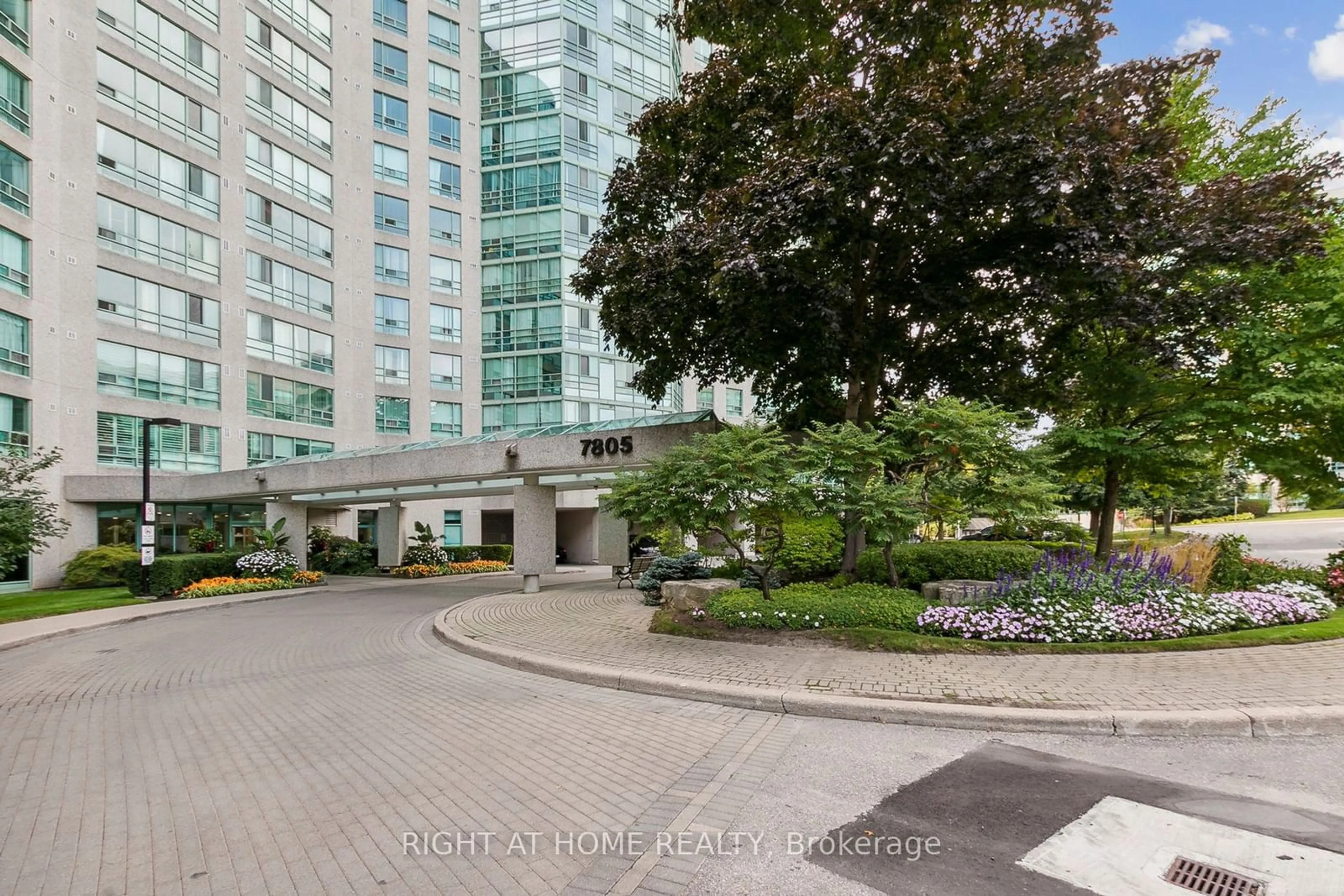 Unknown for 7805 Bayview Ave #305, Markham Ontario L3T 7N1