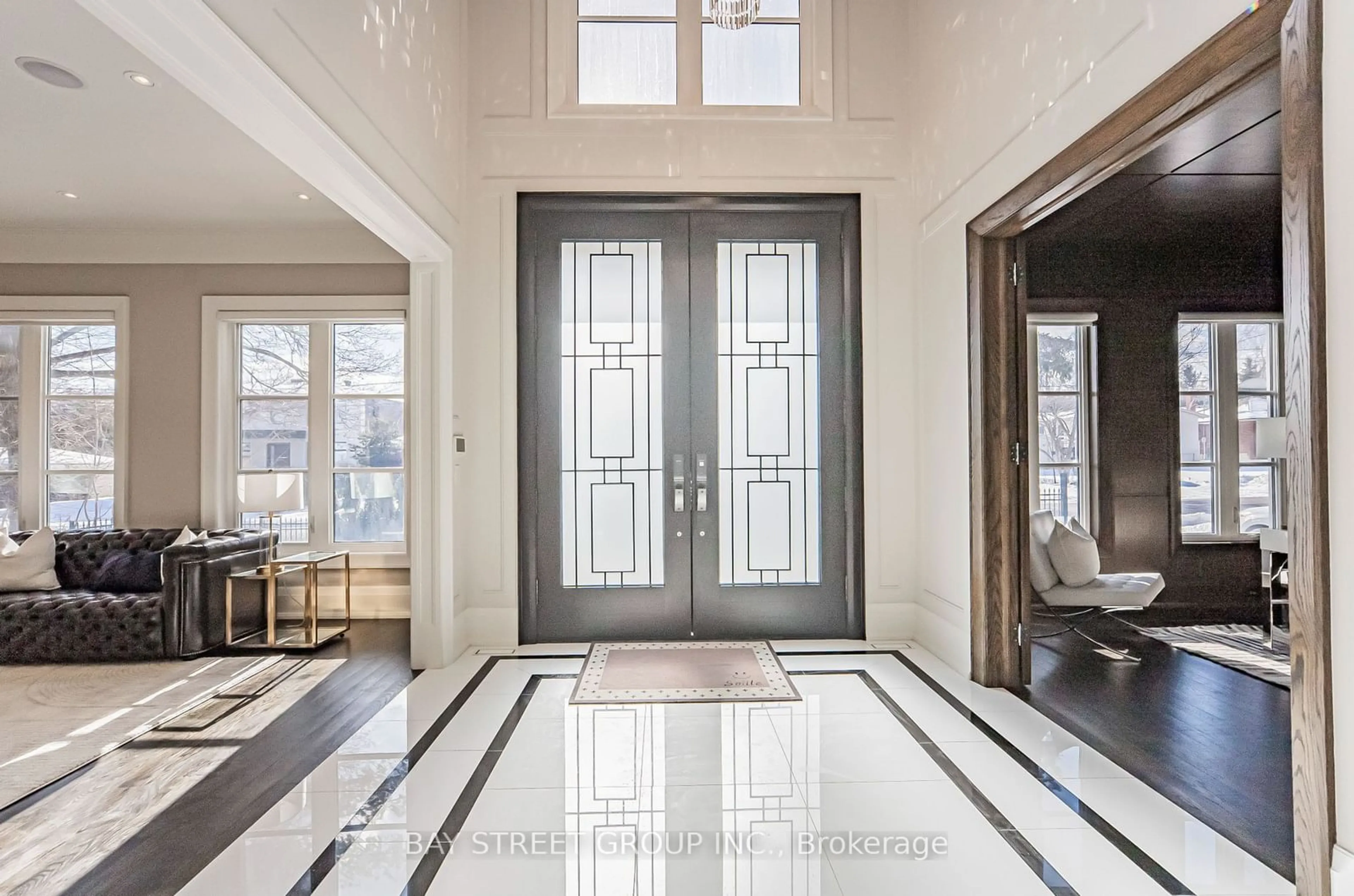 Indoor entryway for 38 Kirk Dr, Markham Ontario L3T 3L1