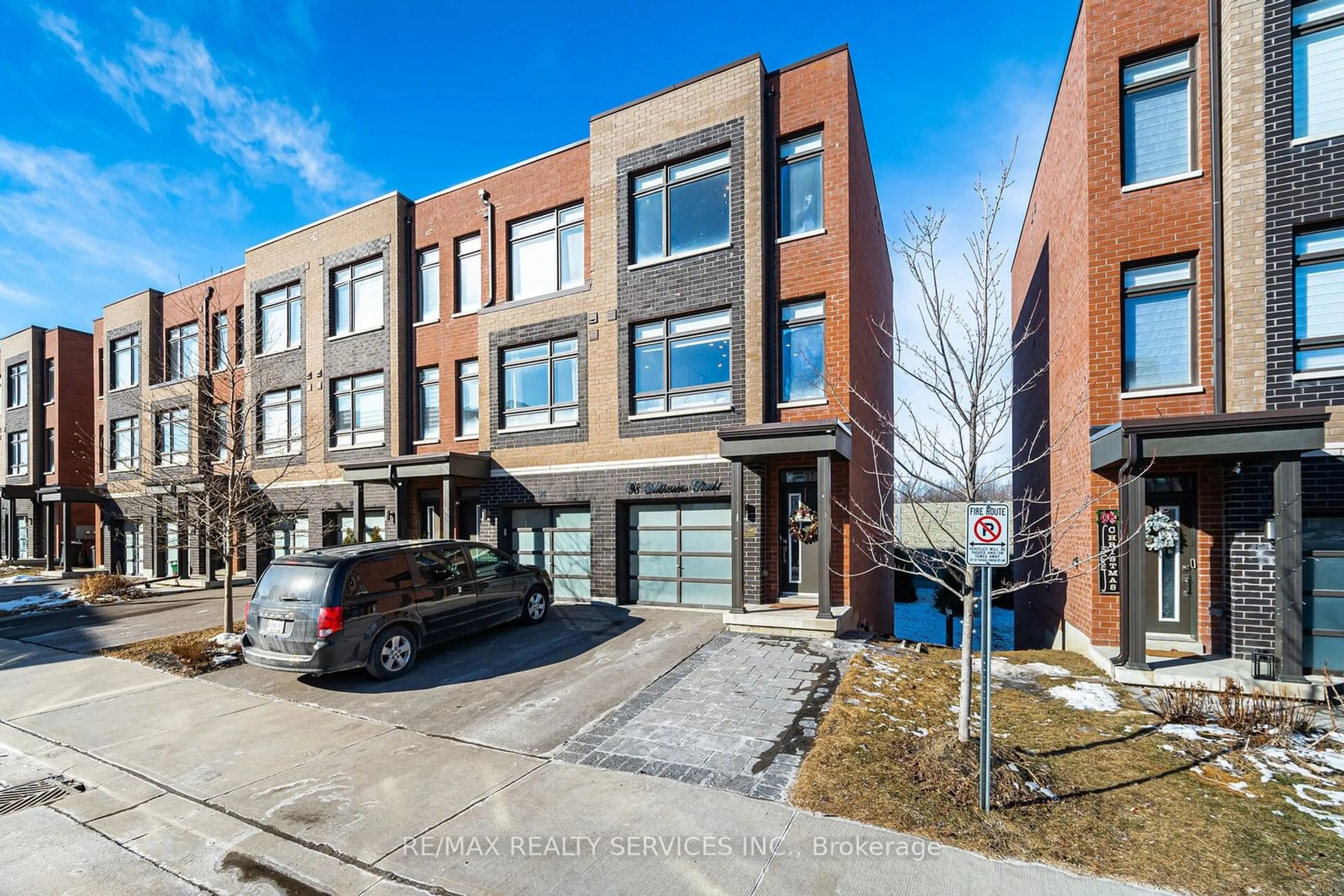 Home with brick exterior material, street for 98 Dalhousie St, Vaughan Ontario L4L 0L7