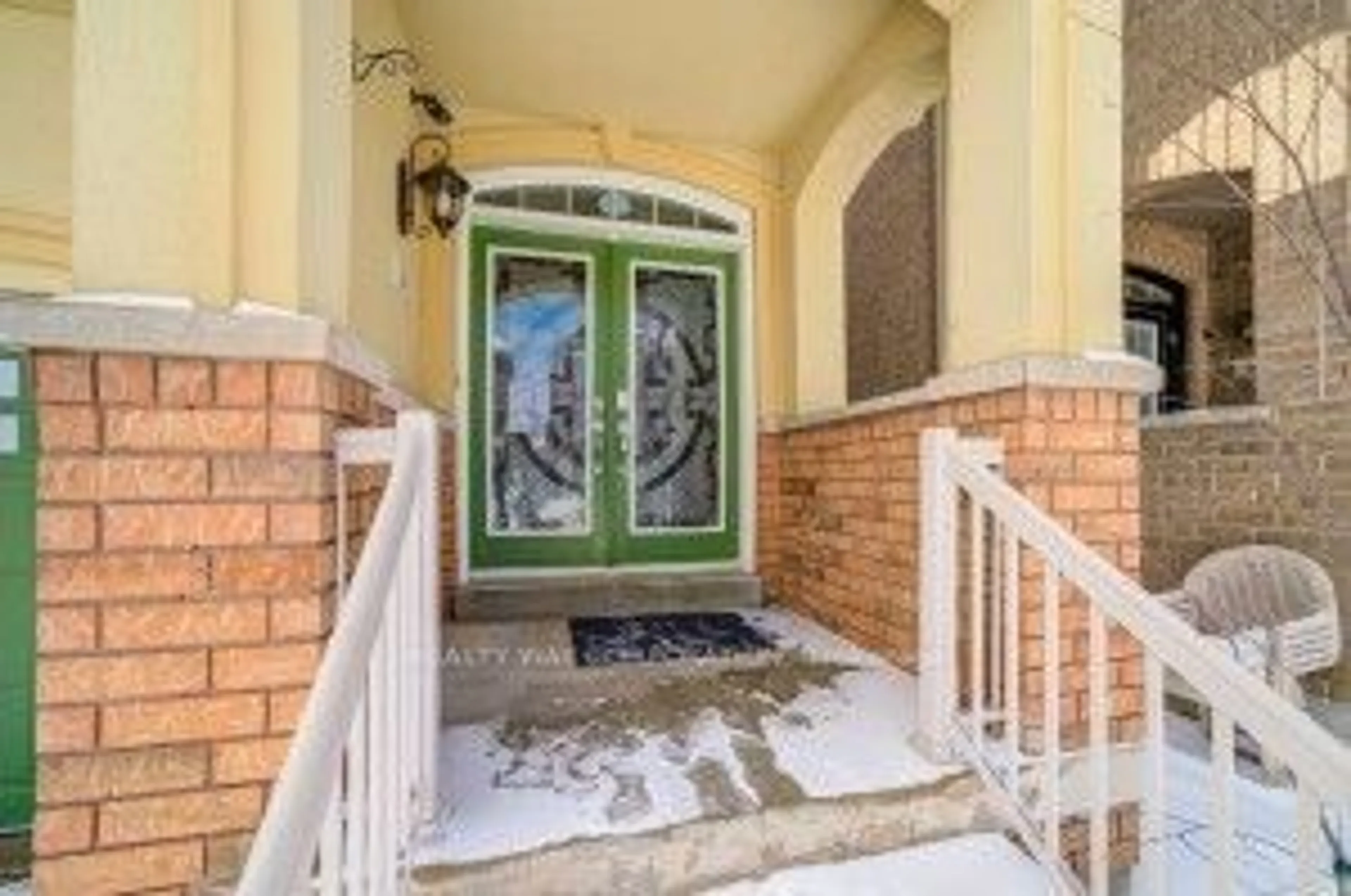 Indoor entryway for 38 Torah Gate, Vaughan Ontario L6A 0H3