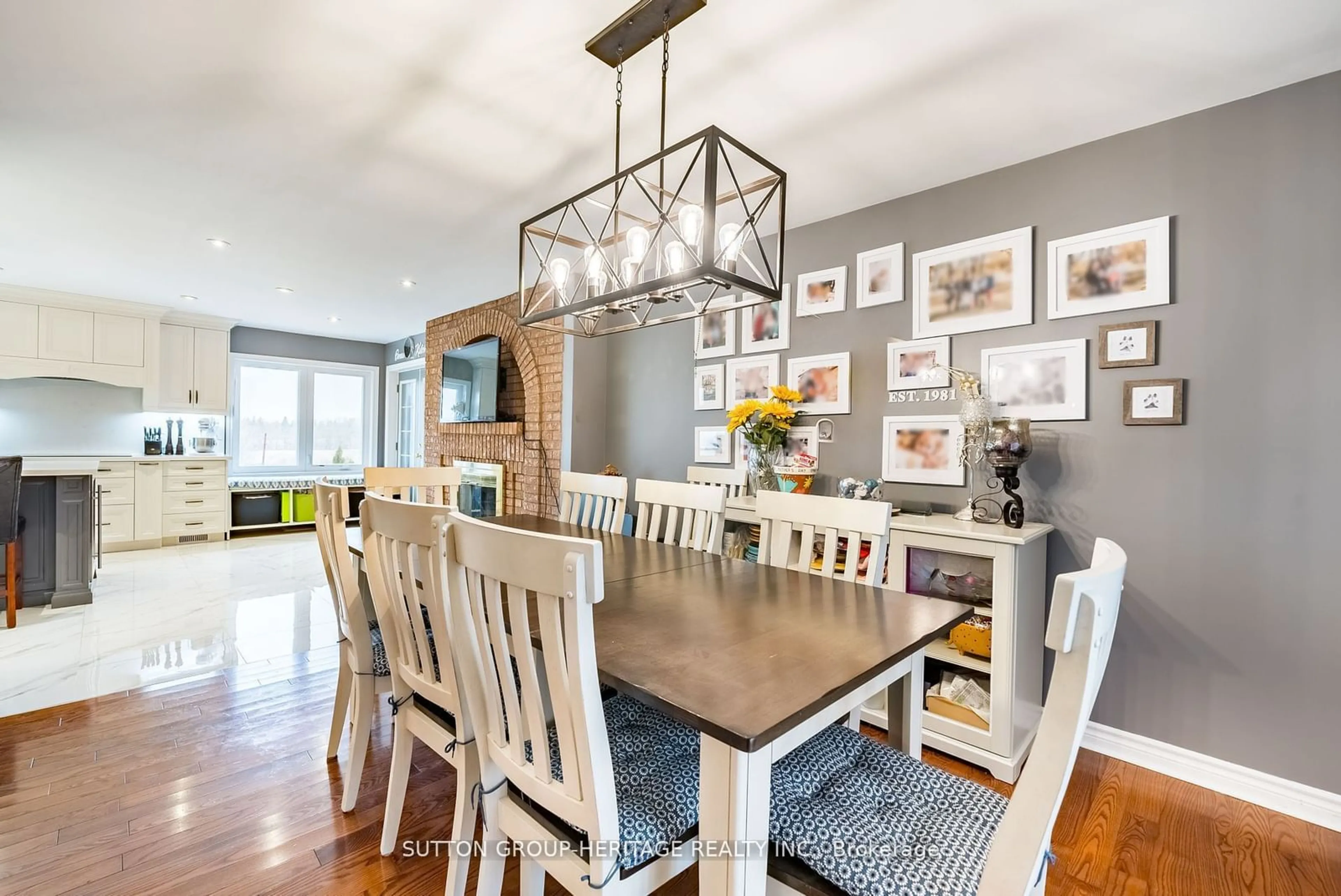 Dining room, wood/laminate floor for 3944 19th Ave, Markham Ontario L6C 1M2