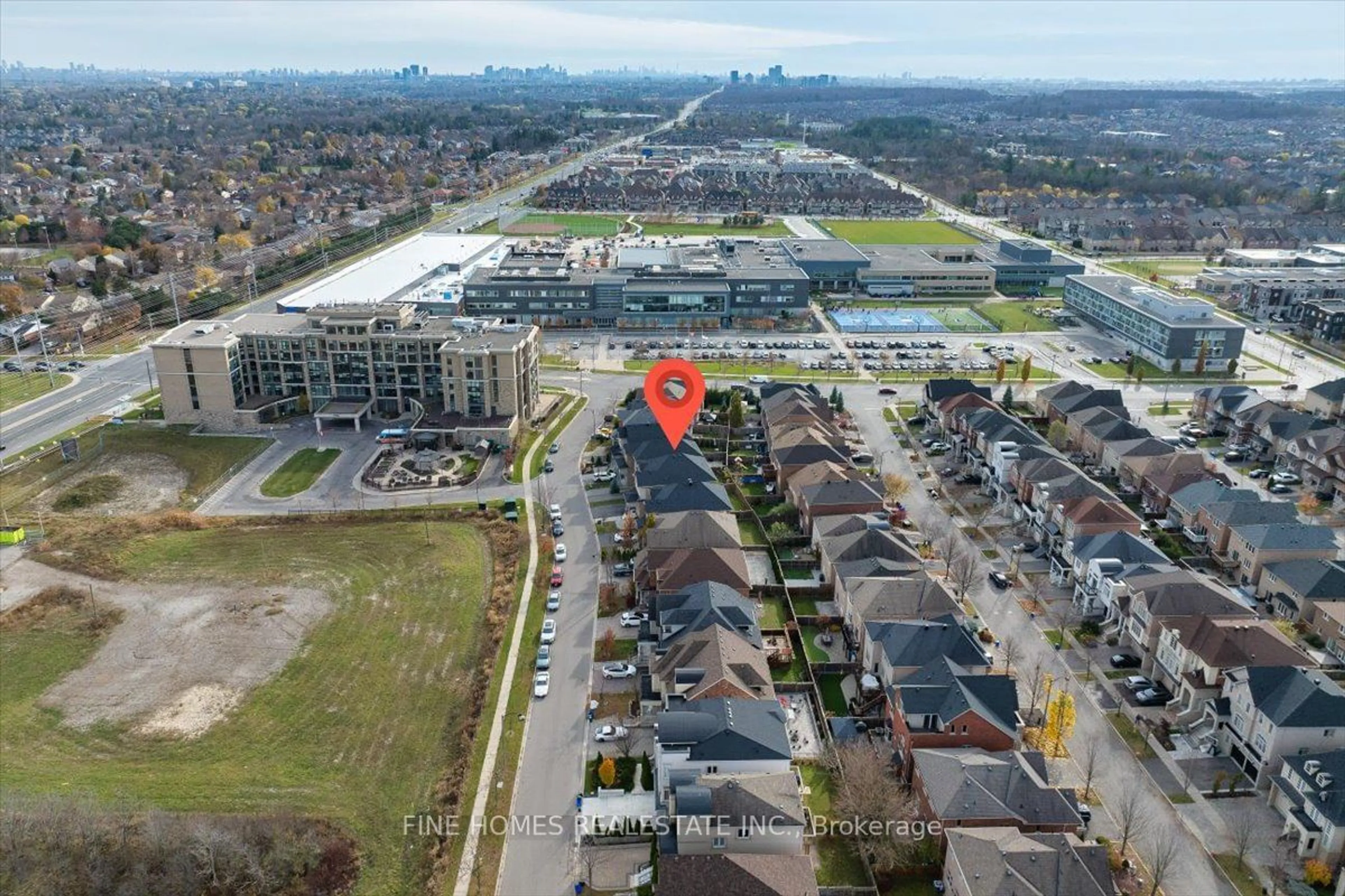 A pic from outside/outdoor area/front of a property/back of a property/a pic from drone, unknown for 26 Gesher Cres, Vaughan Ontario L6A 0W3