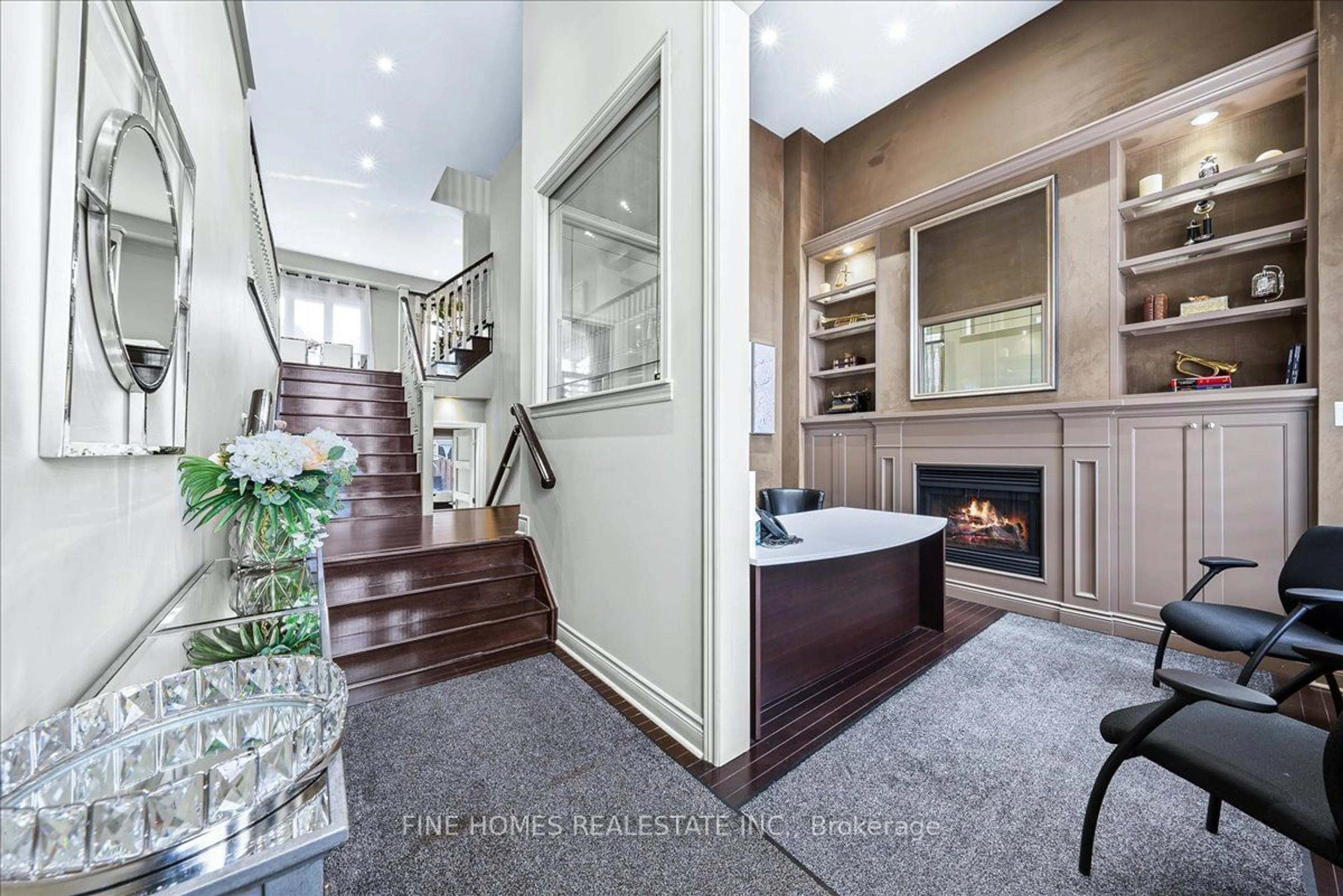 Contemporary bathroom, ceramic/tile floor for 26 Gesher Cres, Vaughan Ontario L6A 0W3