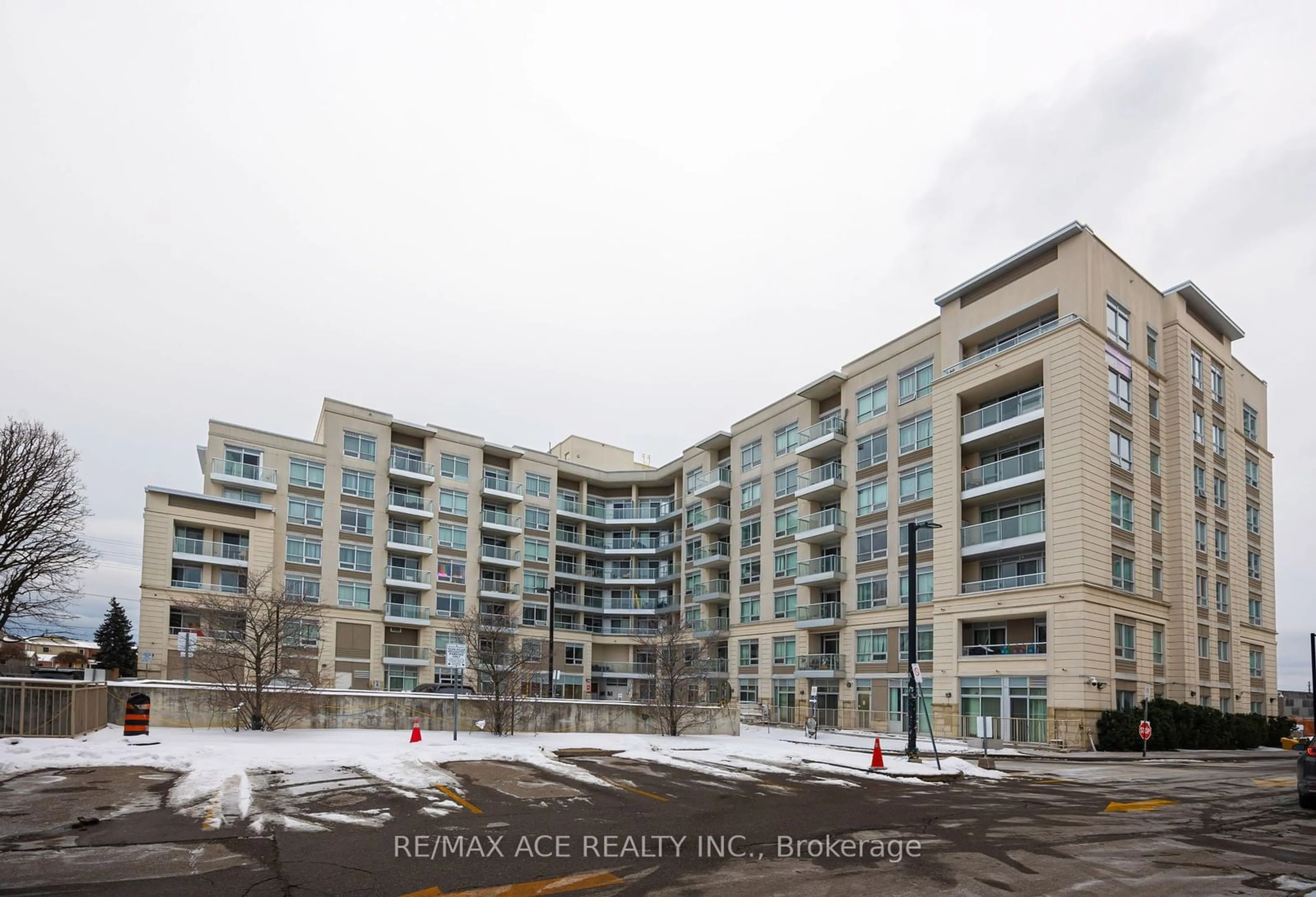 Unknown for 4600 Steeles Ave #601, Markham Ontario L3R 5J1