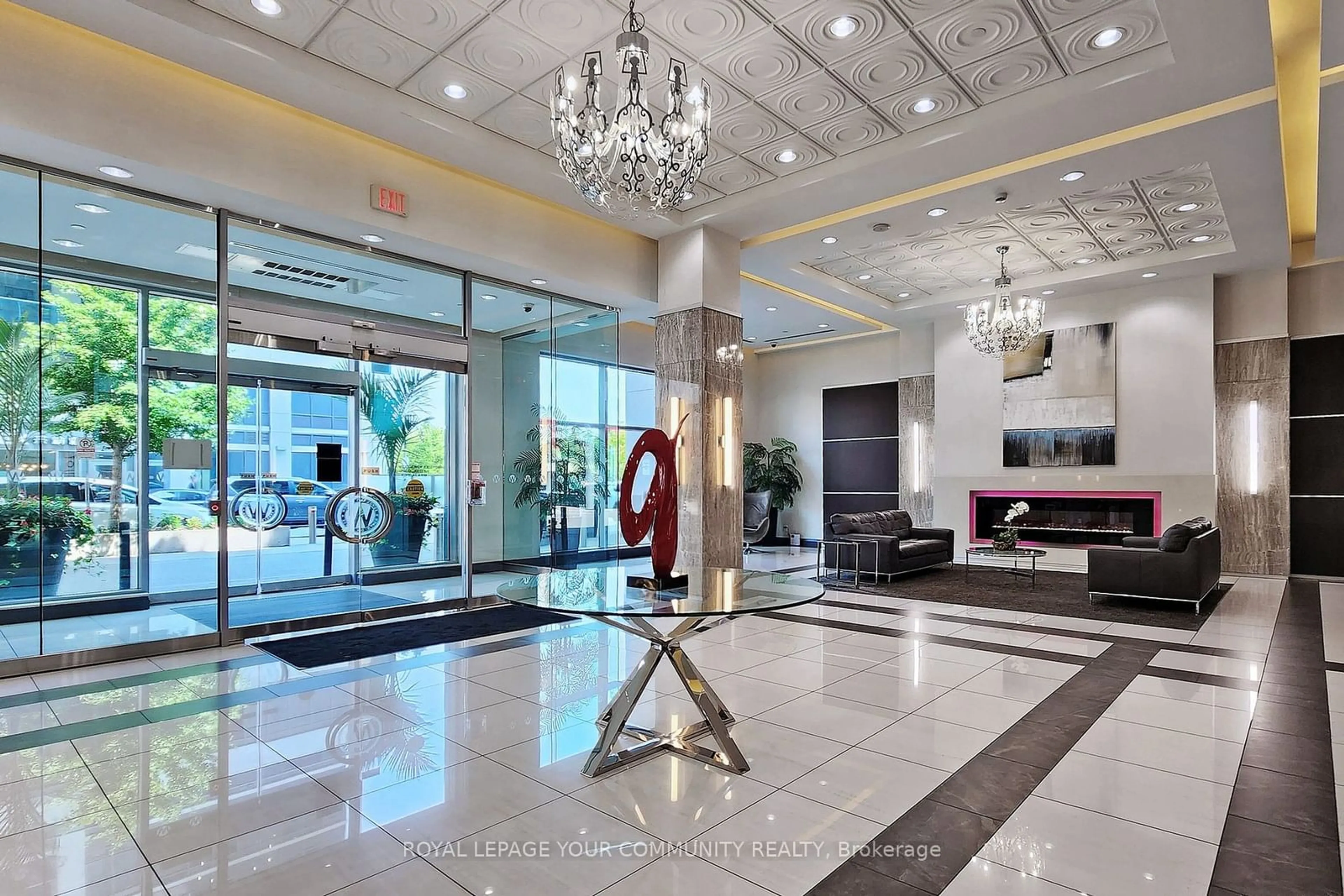 Lobby for 7171 Yonge St #2105, Markham Ontario L3T 0C5