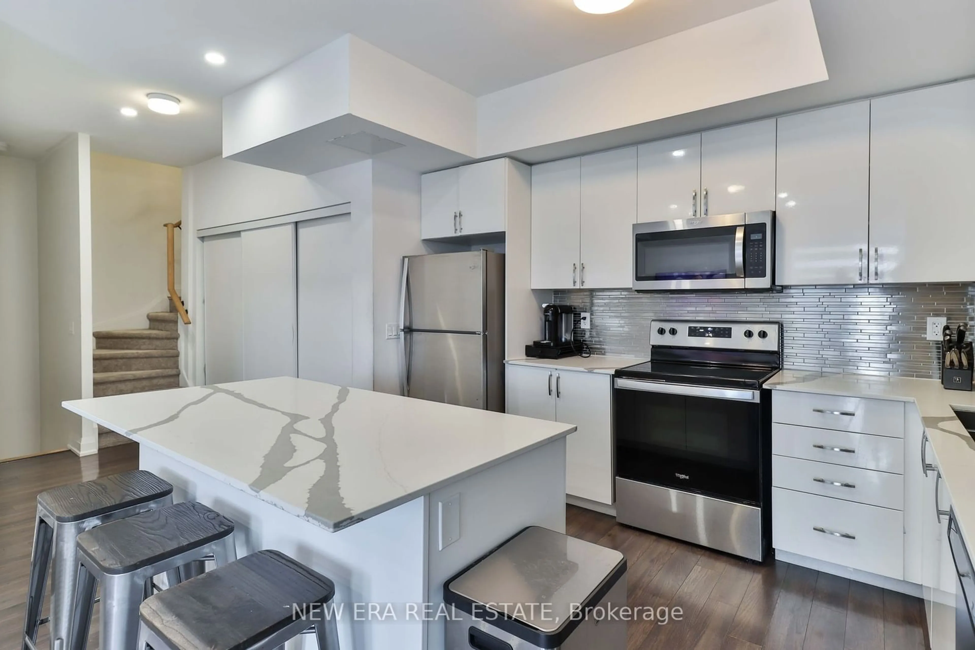 Open concept kitchen, ceramic/tile floor for 5279 Highway 7 Rd #803, Vaughan Ontario L4L 0J1