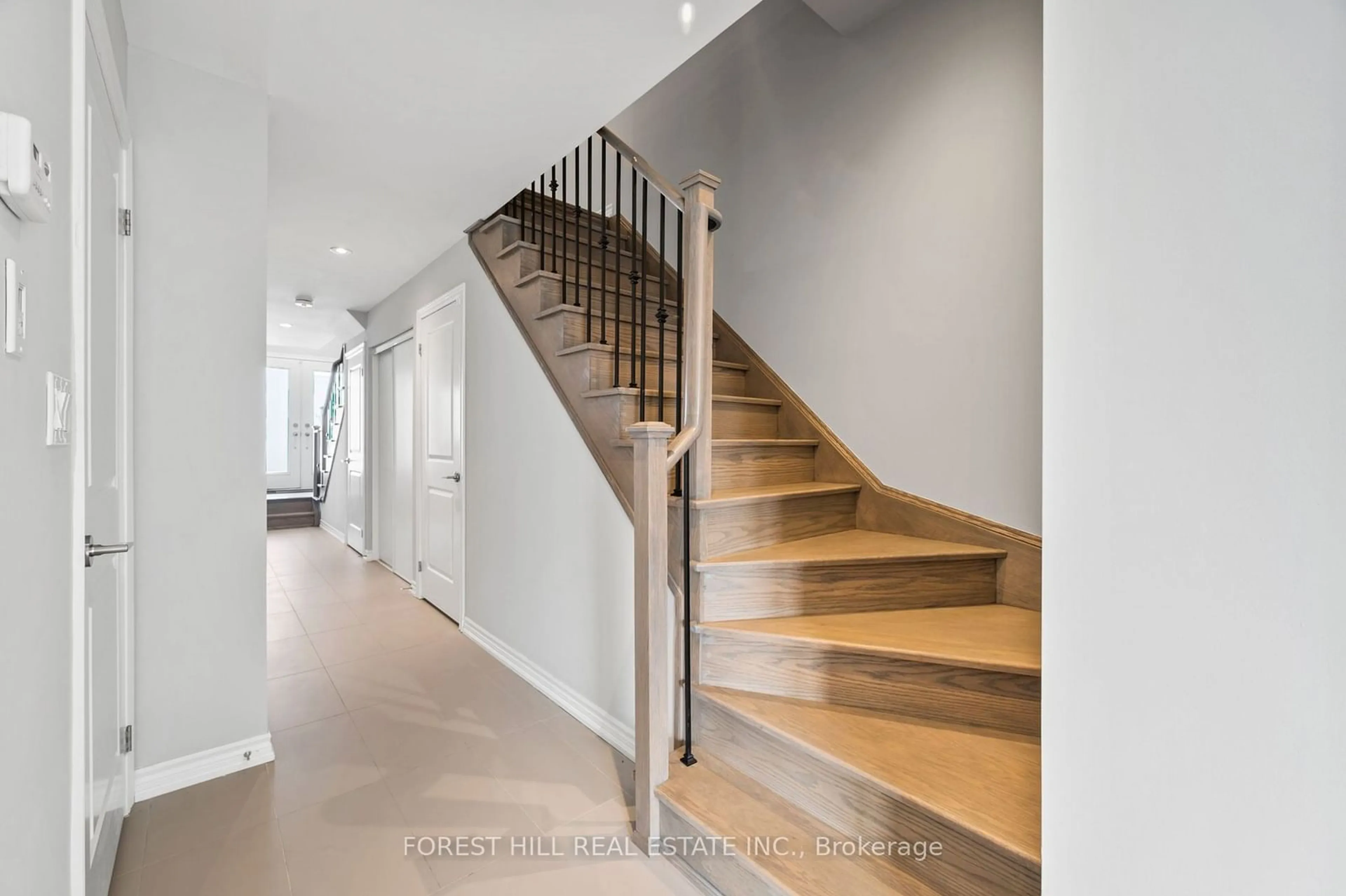 Stairs for 222 Golden Tr, Vaughan Ontario L6A 4J5