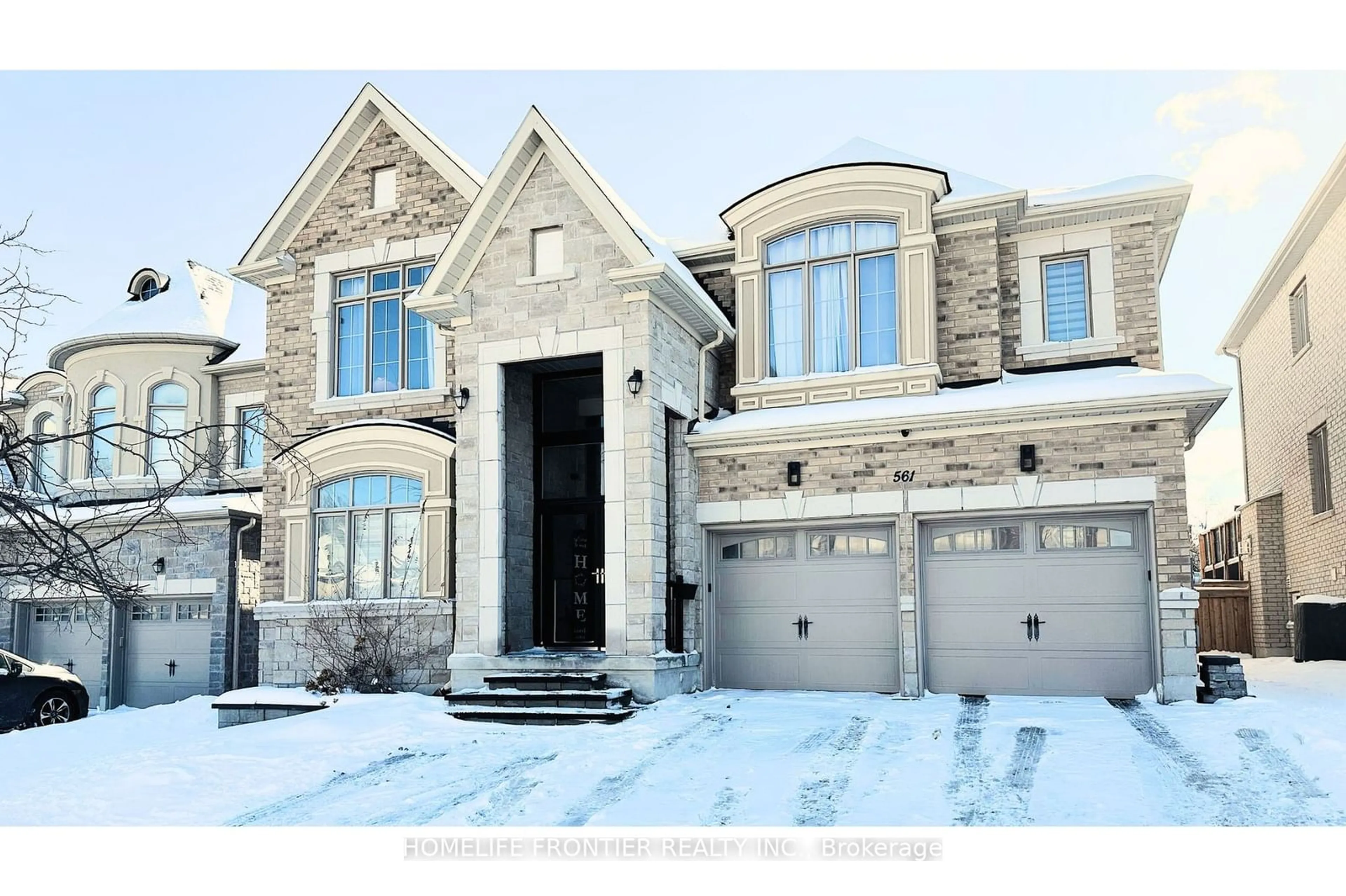 Home with brick exterior material, street for 561 McGregor Farm Tr, Newmarket Ontario L3X 0H7