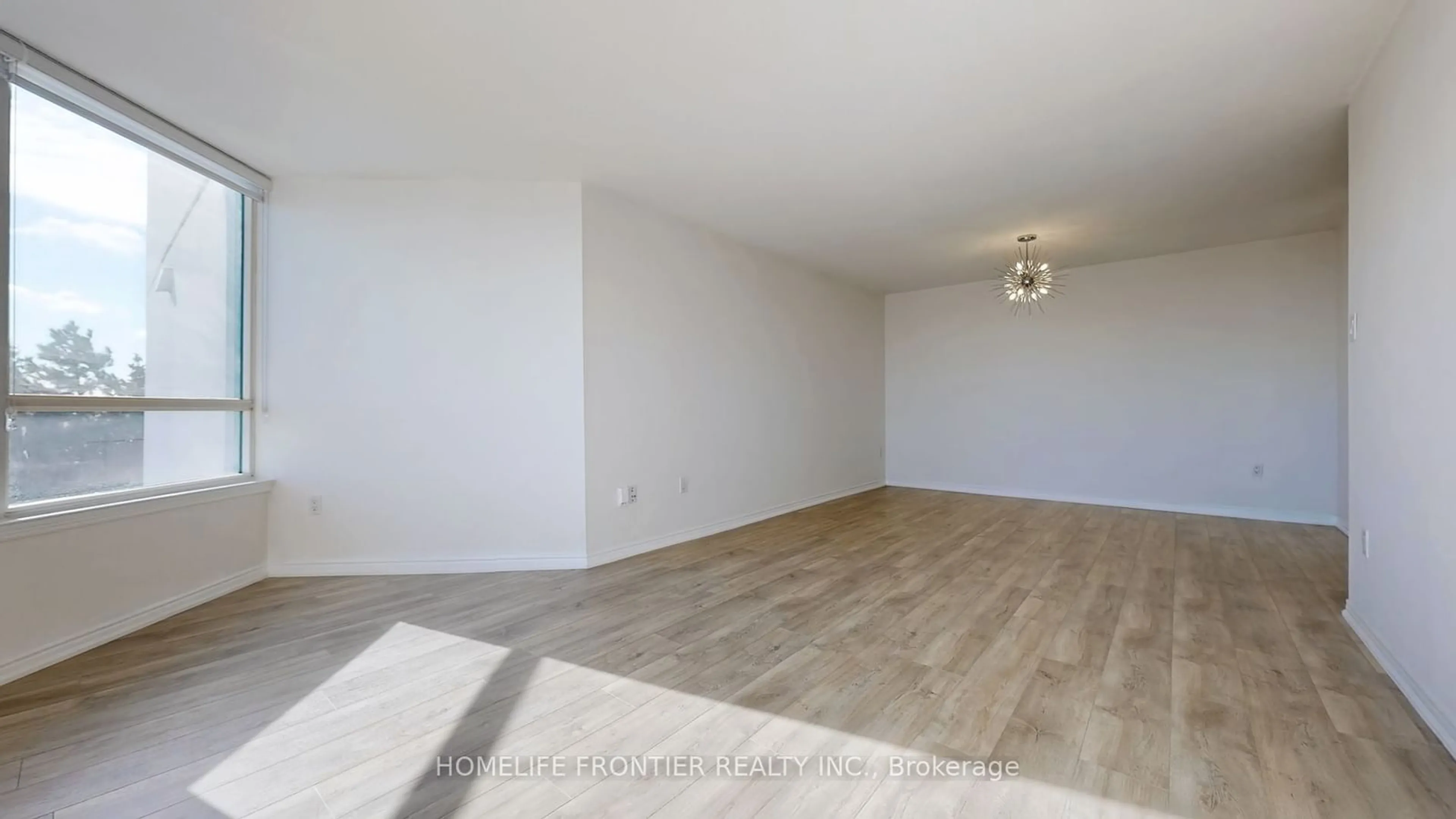 A pic of a room for 7250 Yonge St #605, Vaughan Ontario L4J 7X1